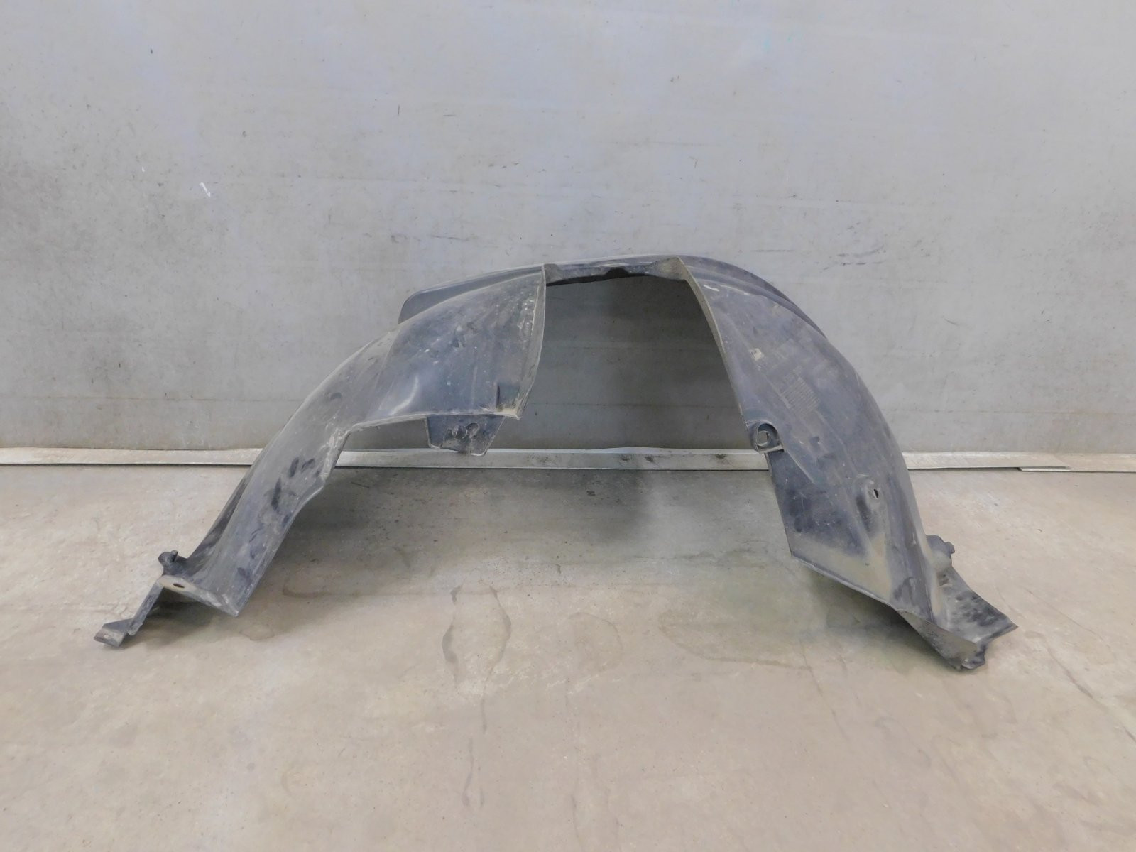 Локер передний правый Renault Duster 2011>