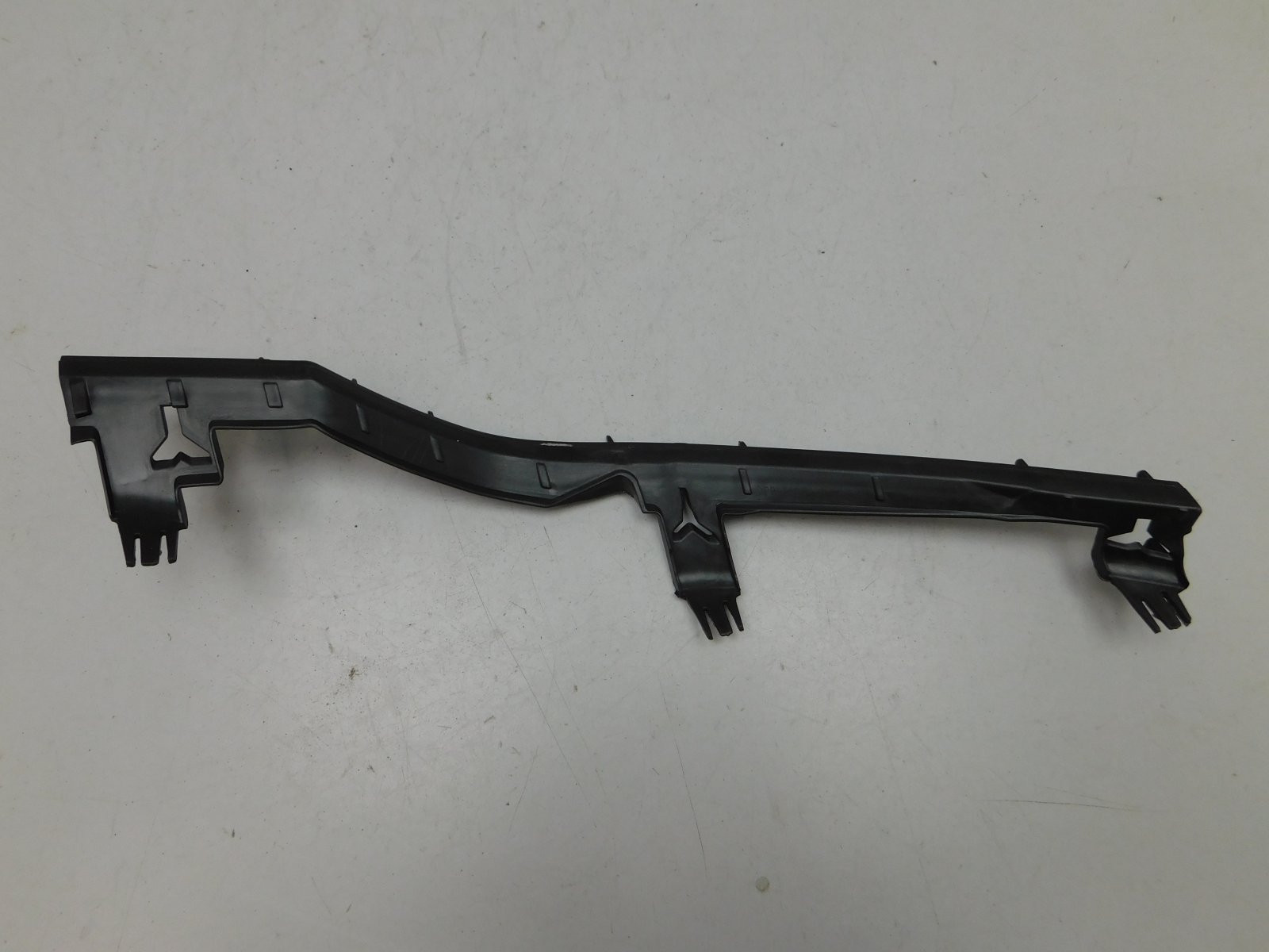 Кронштейн фары правой BMW 3-серия F30 2011>