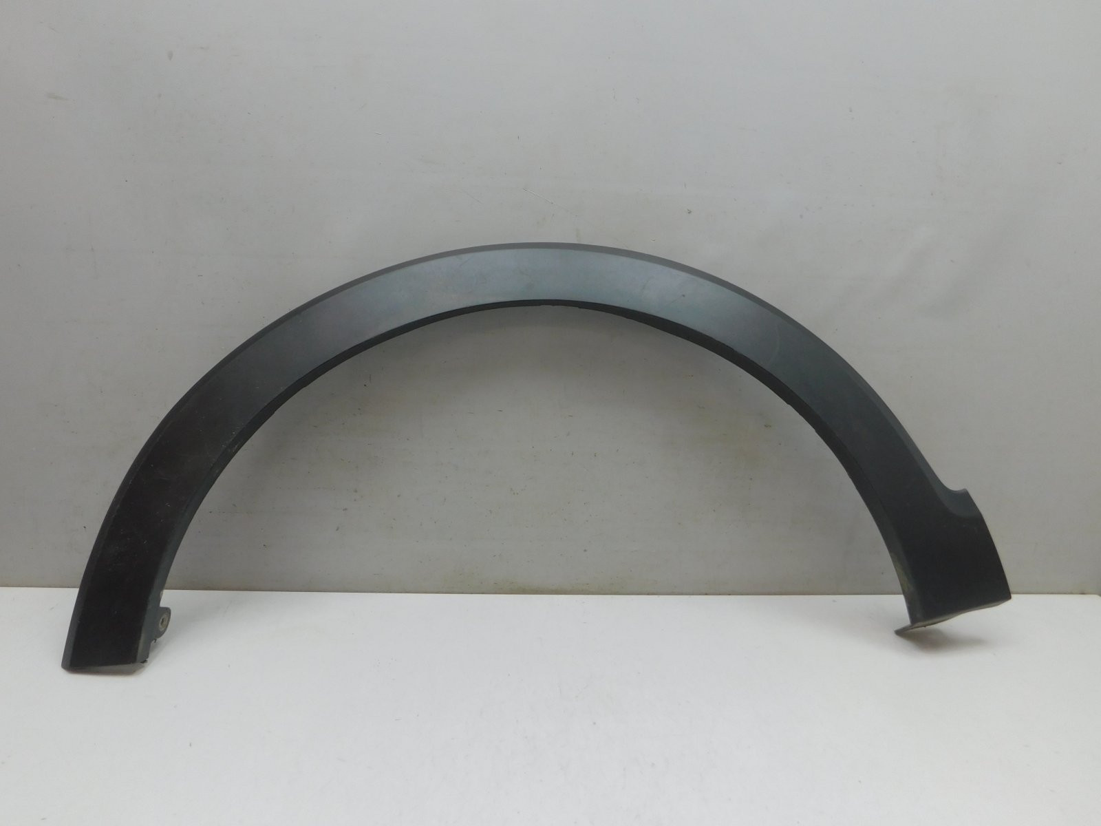 Накладка крыла переднего левого Renault Kaptur 2016>