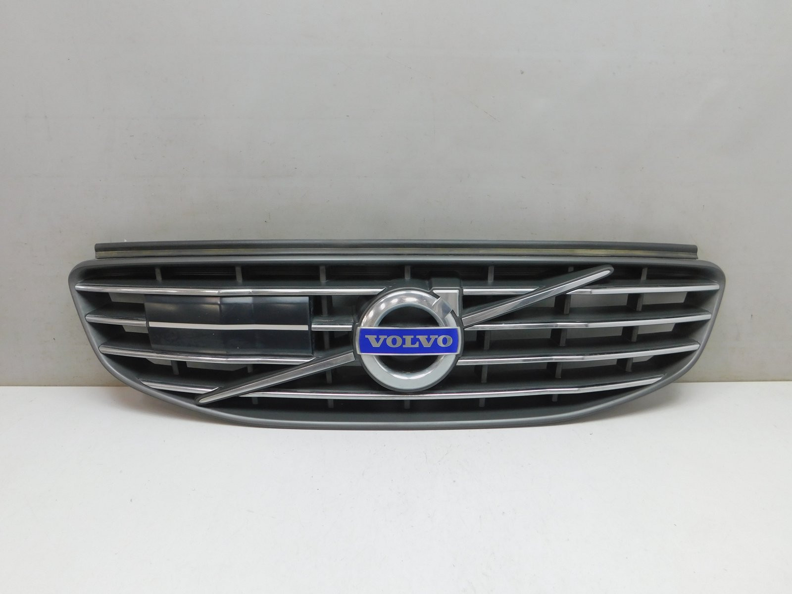 Решетка радиатора Volvo XC60 2008-2017
