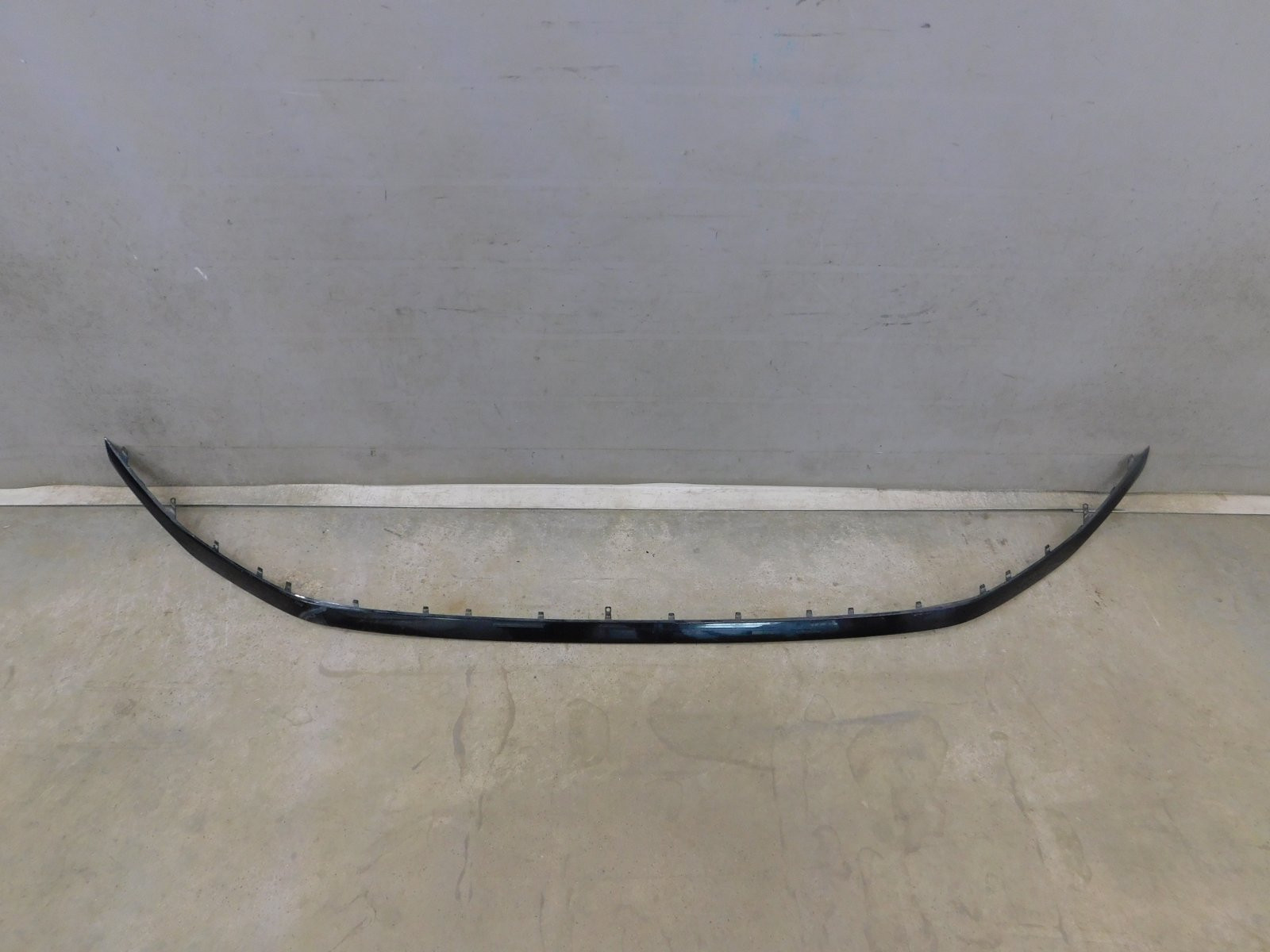 Накладка переднего бампера Audi Q8 2018>