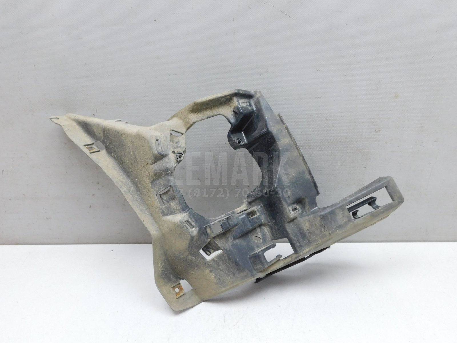 Кронштейн переднего бампера BMW 1-серия F20/F21 2011> 51118060286