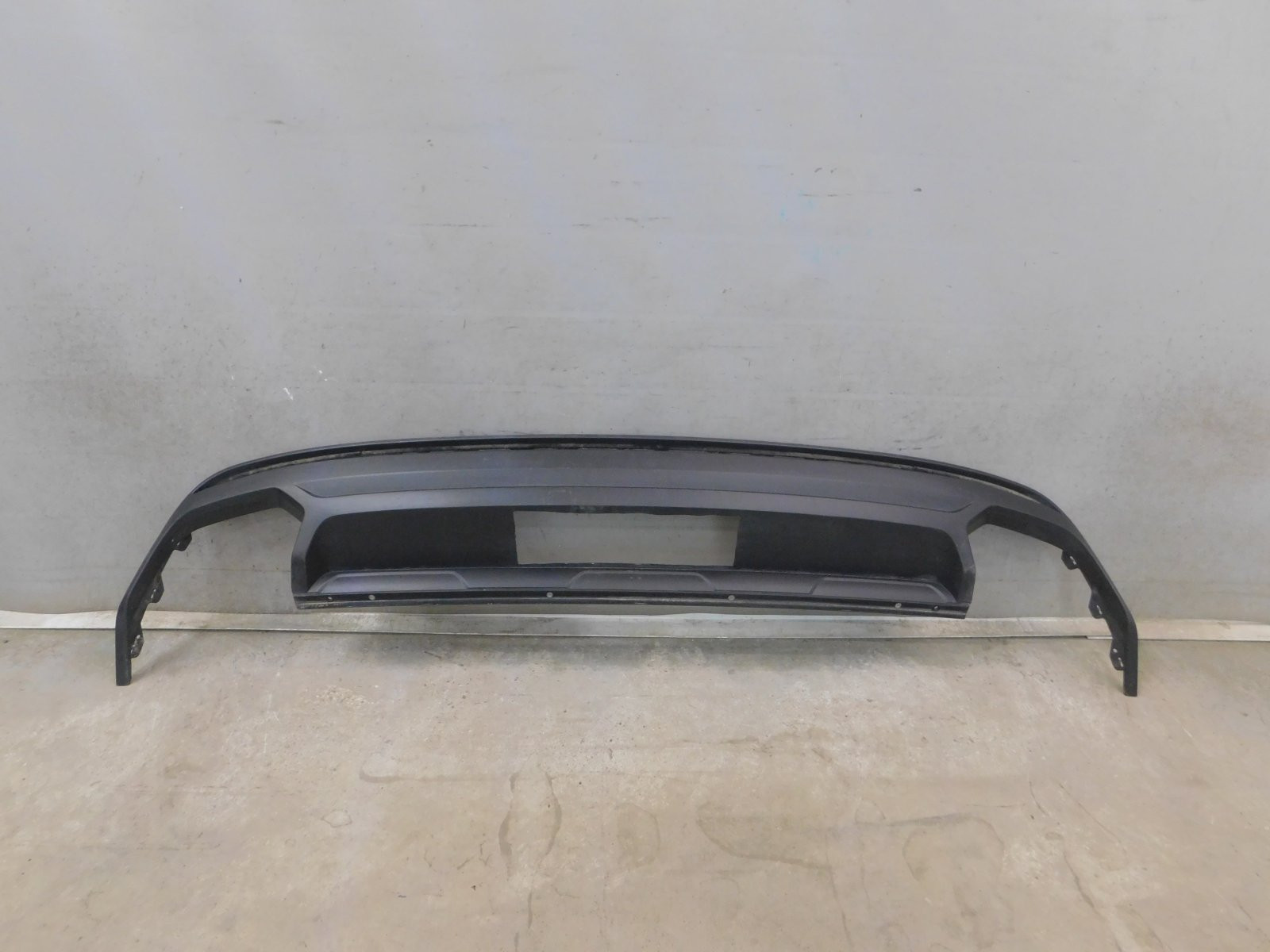 Юбка задняя Volkswagen Touareg 2018>