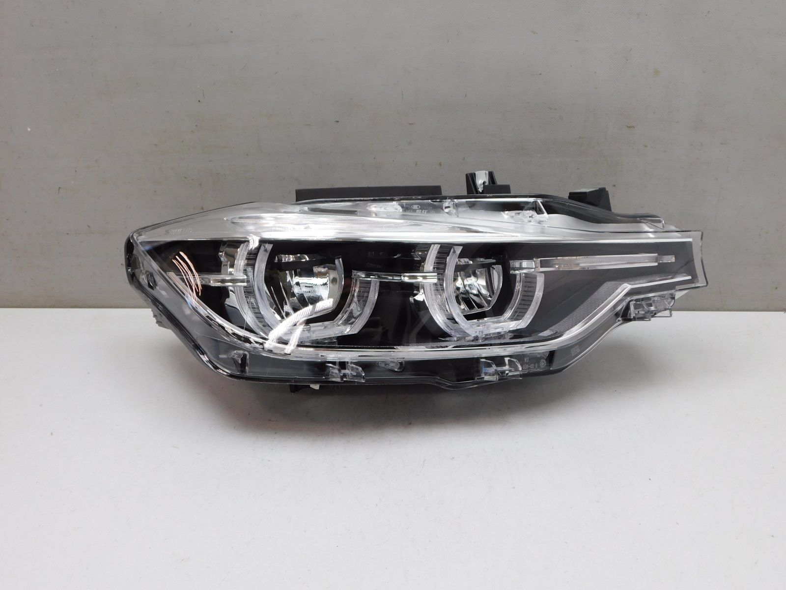 Фара правая BMW 3-серия F30 2011>