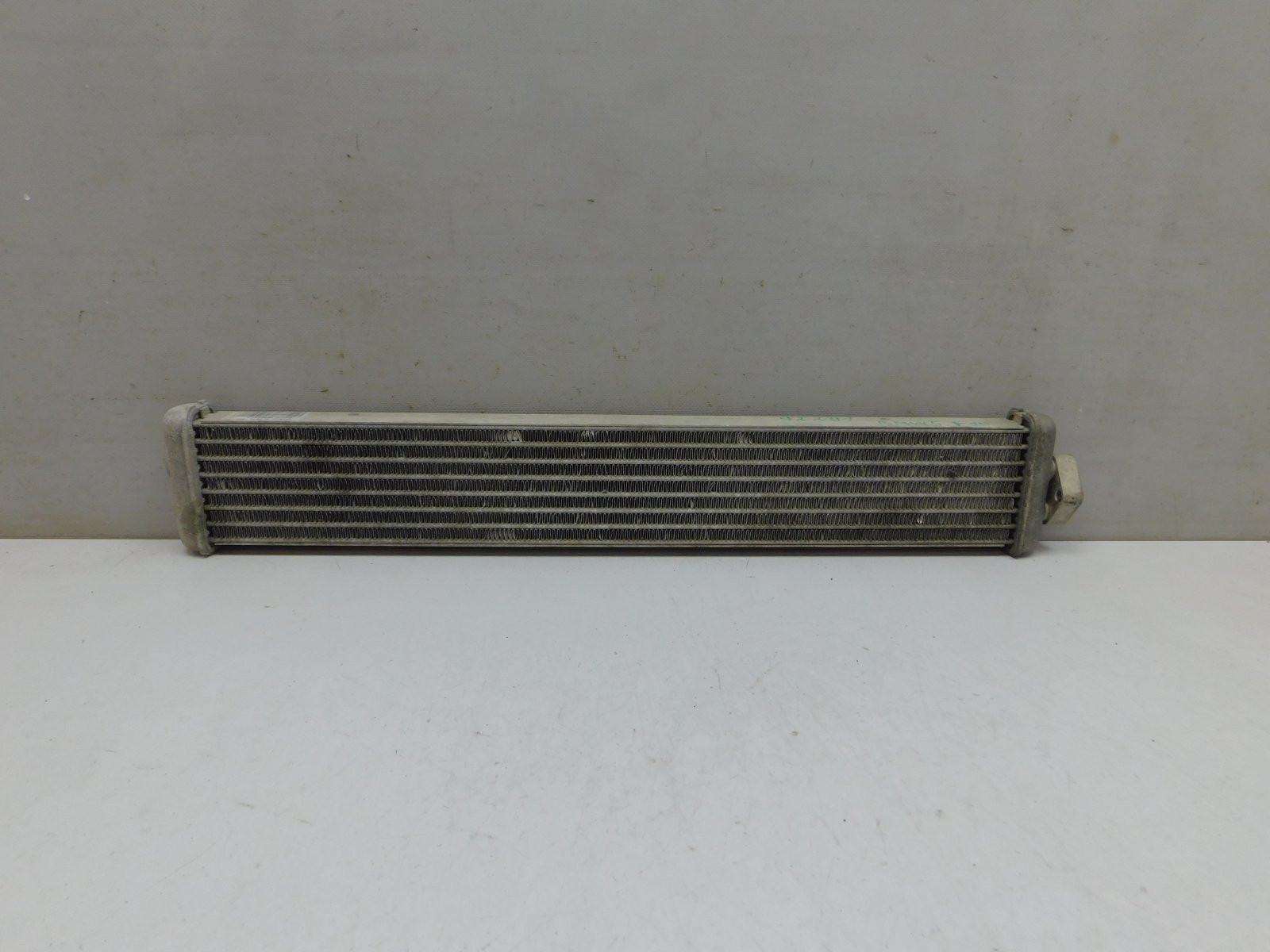 Радиатор масляный BMW 5-серия F10/F11 2009>