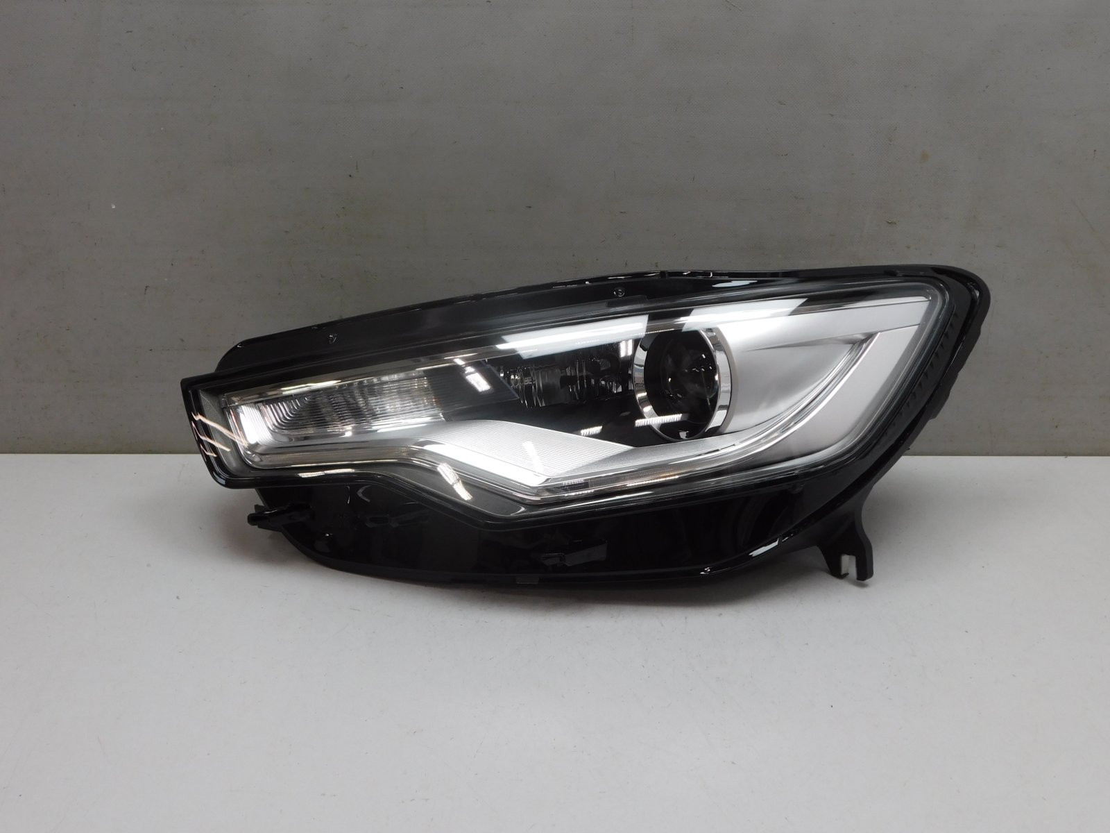 Фара левая Audi A6 [C7,4G] 2011-2018