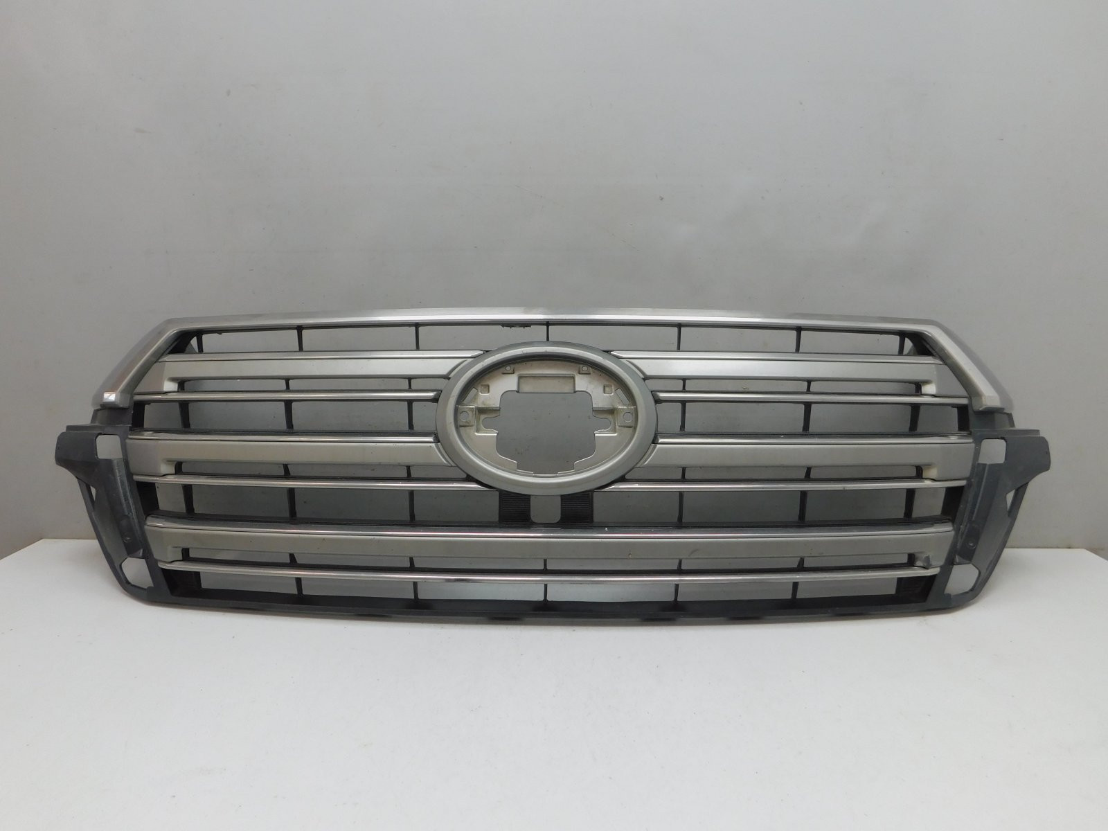 Решетка радиатора Toyota Land Cruiser (200) 2008>