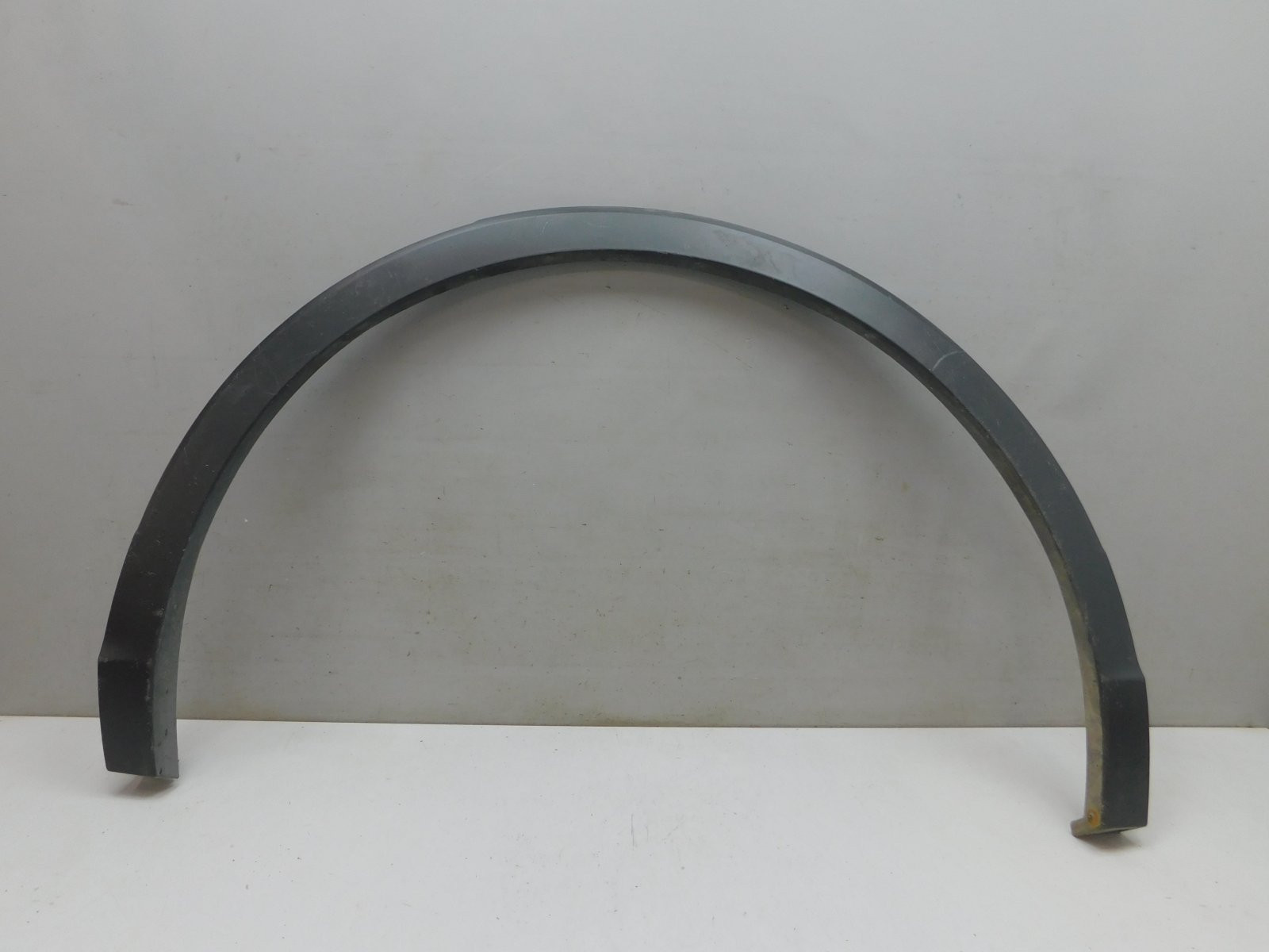 Накладка крыла заднего  левого Volkswagen Tiguan 2017>