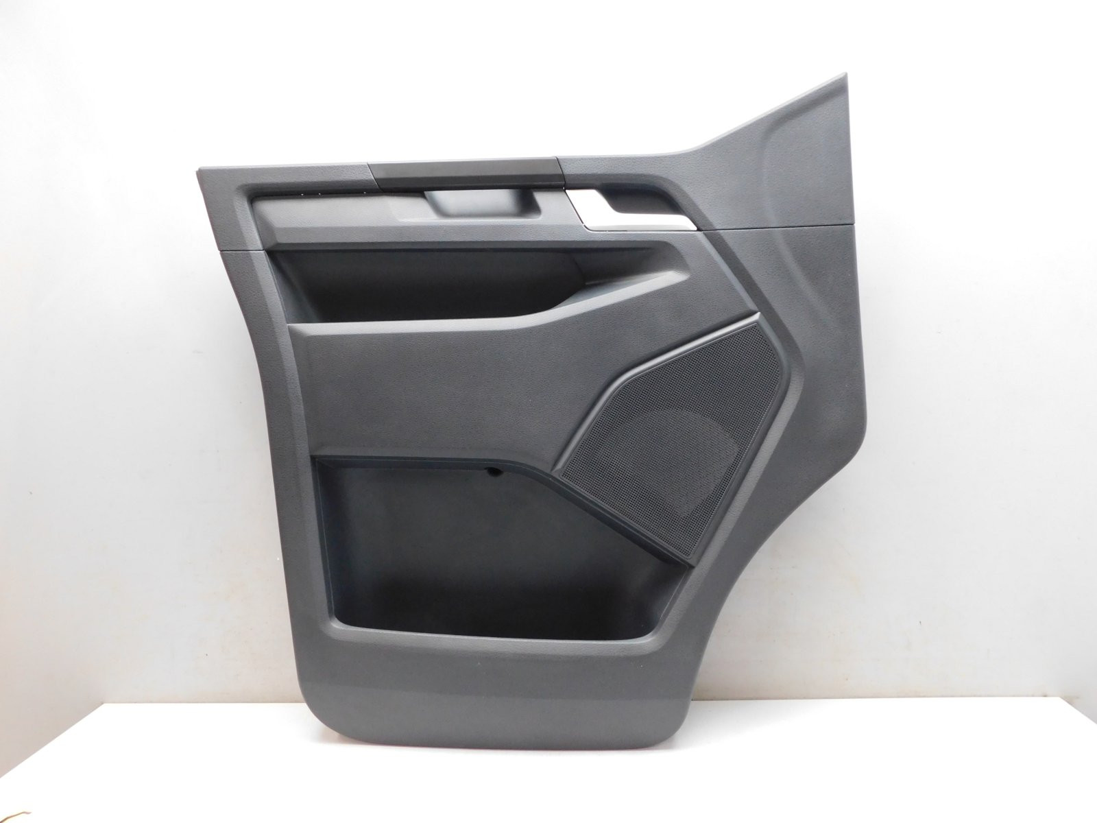 Обшивка двери передней левой Volkswagen Transporter T6 2016>