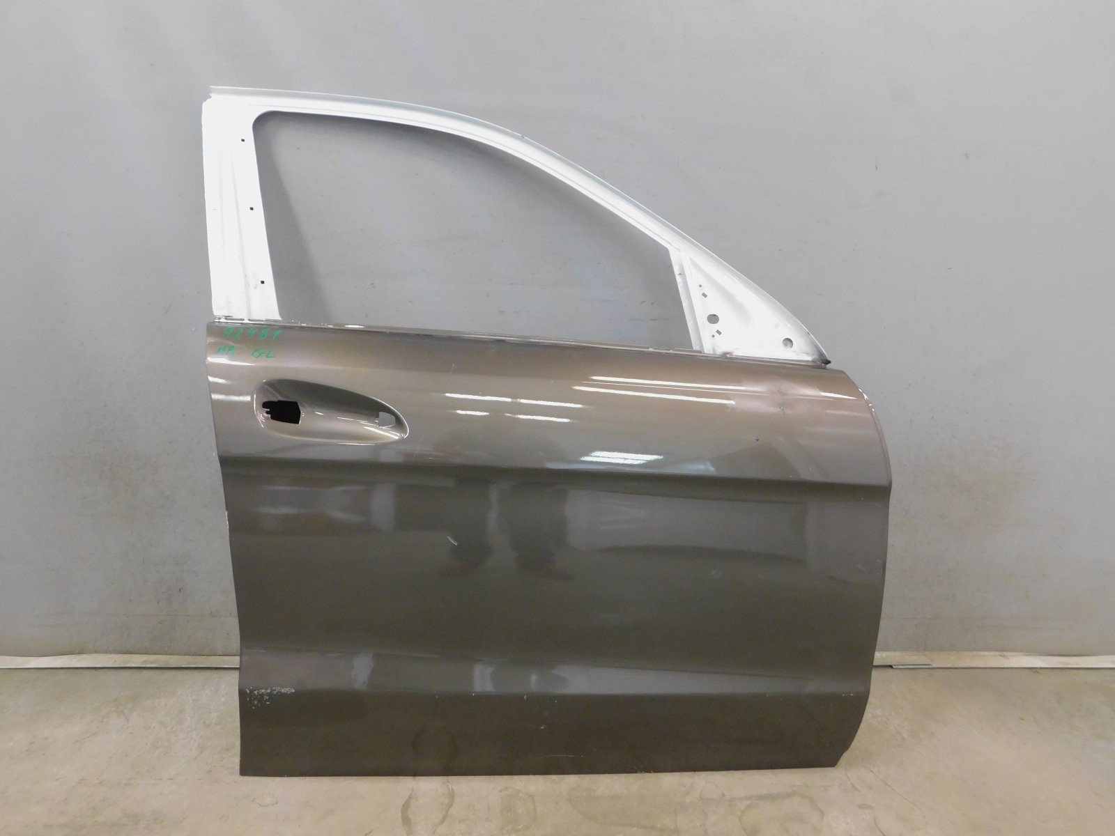 Дверь передняя правая Mercedes-Benz GL/GLS-klasse X166 2012>