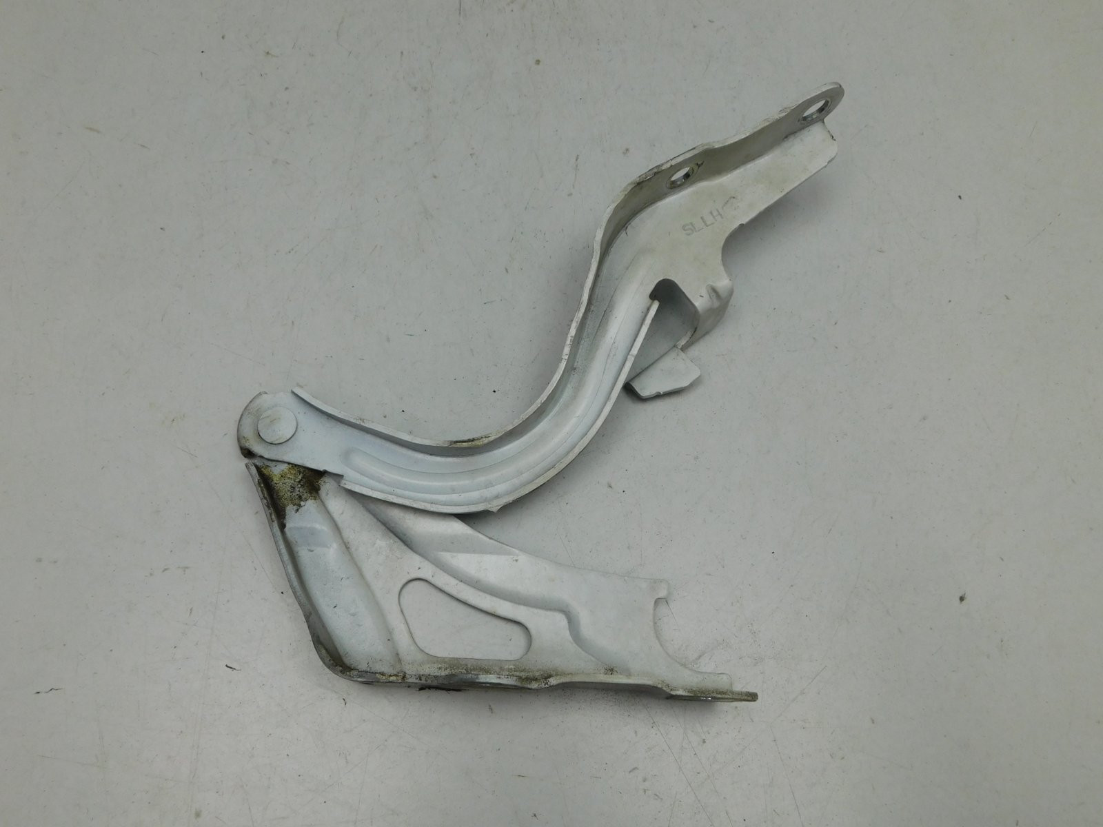 Петля капота левая Kia Sportage 2010-2015