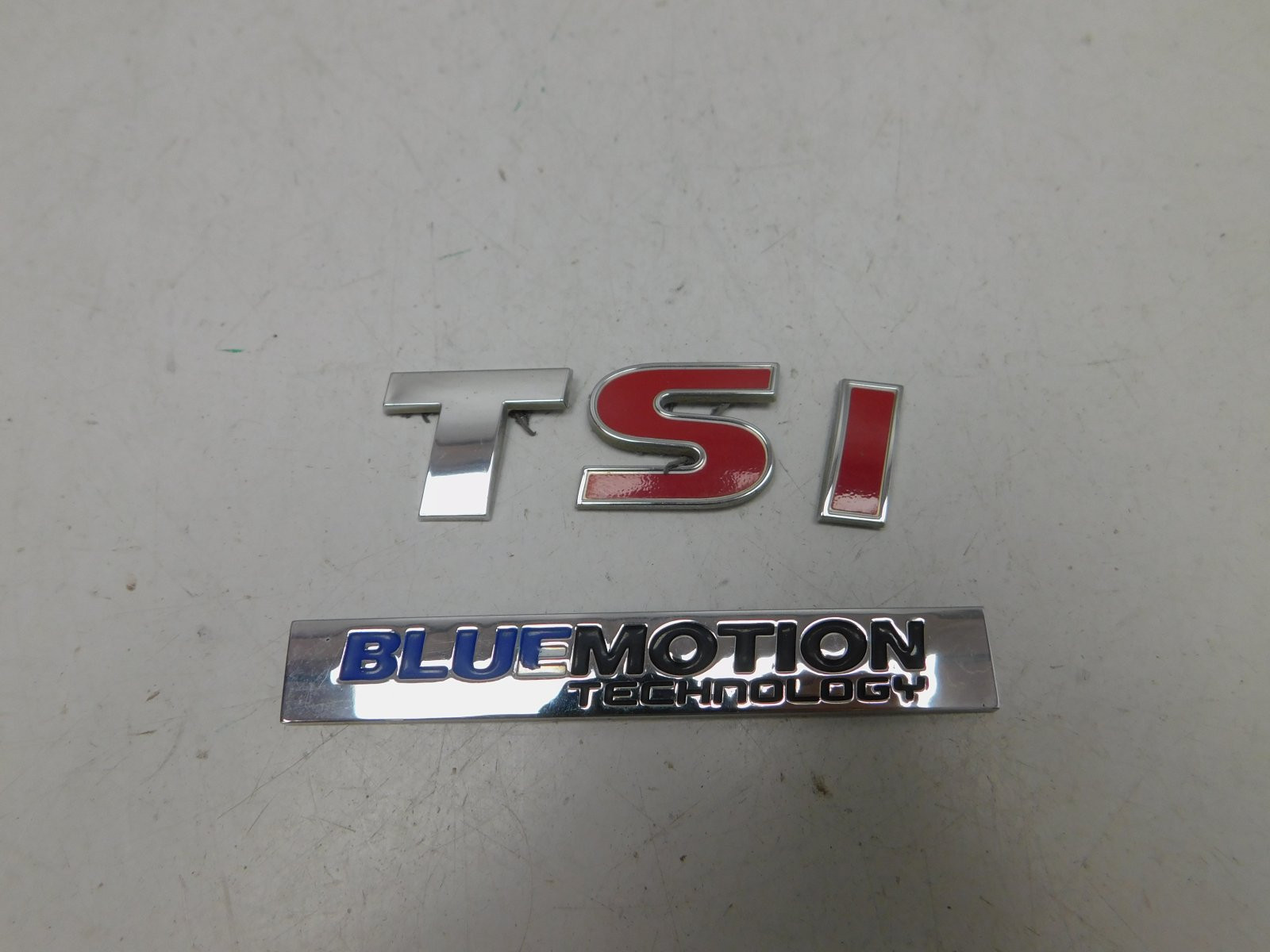 Эмблема Volkswagen Tiguan 2017>