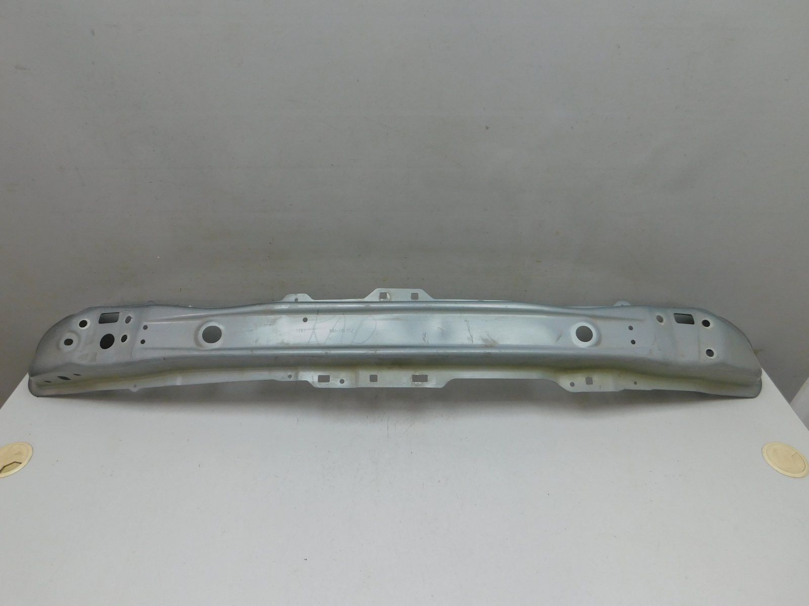 Усилитель переднего бампера Renault Arkana 2019>