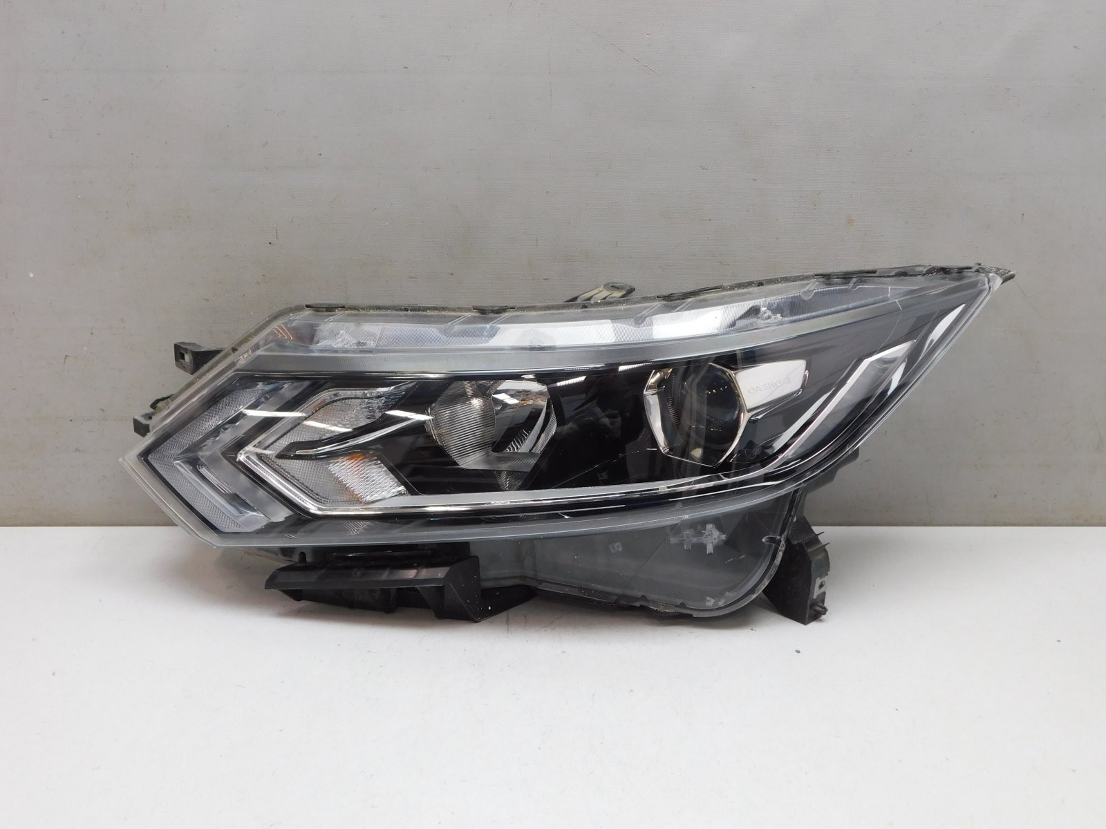 Фара левая Nissan Qashqai (J11) 2014>