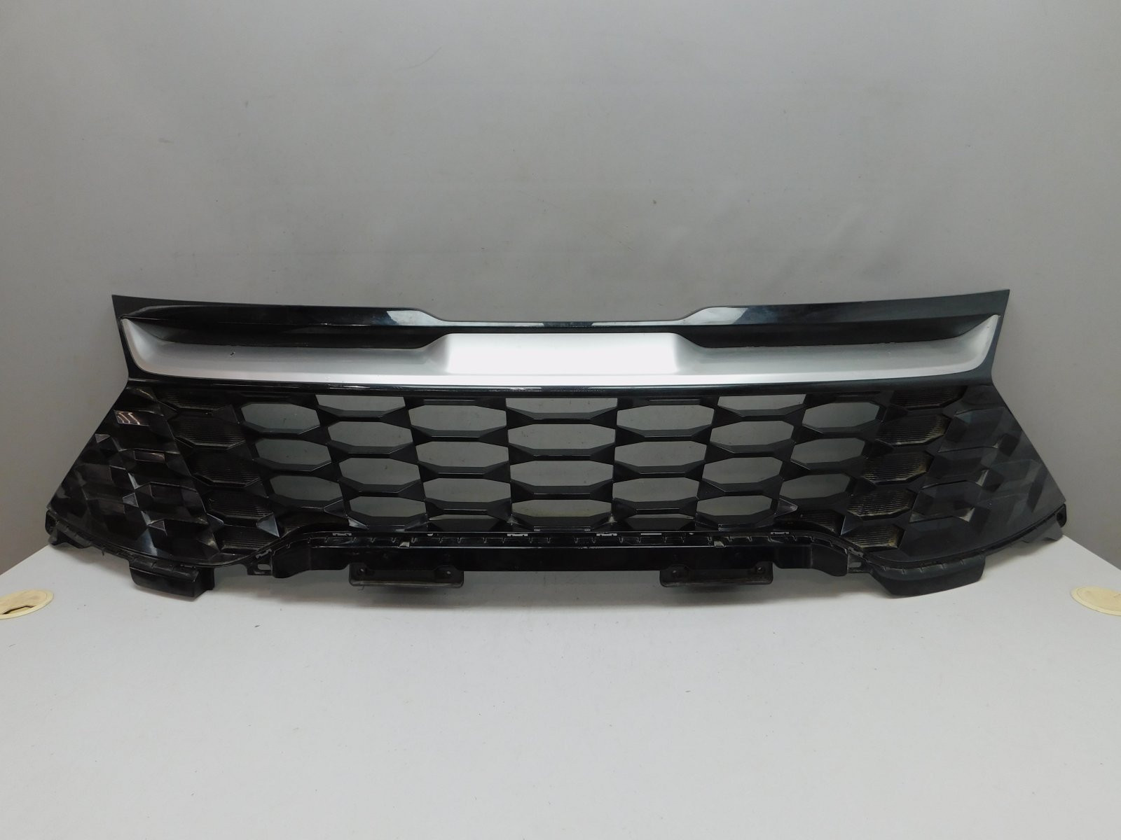 Решетка радиатора Kia Sportage 2021>