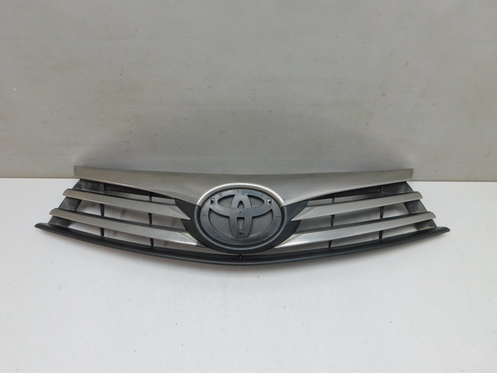 Решетка радиатора Toyota Corolla E18 2013-2018