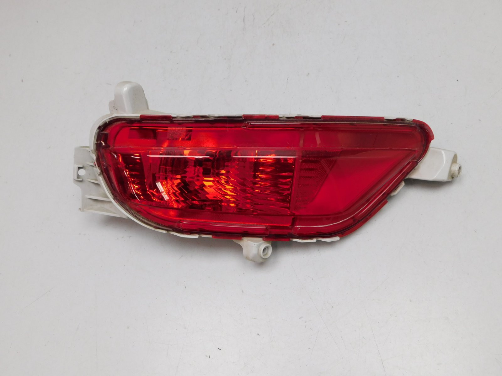 Фонарь задний в бампер левый Mazda CX 5 2017>