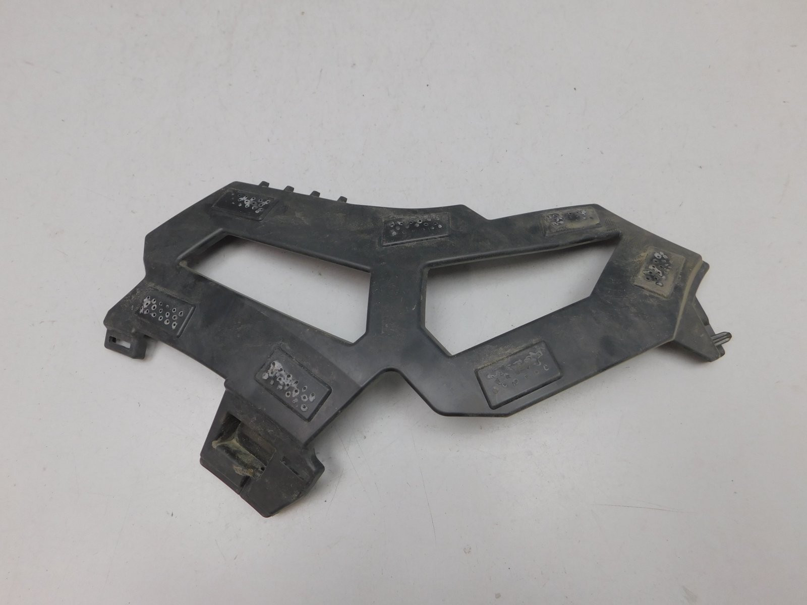 Кронштейн переднего бампера Renault Arkana 2019>