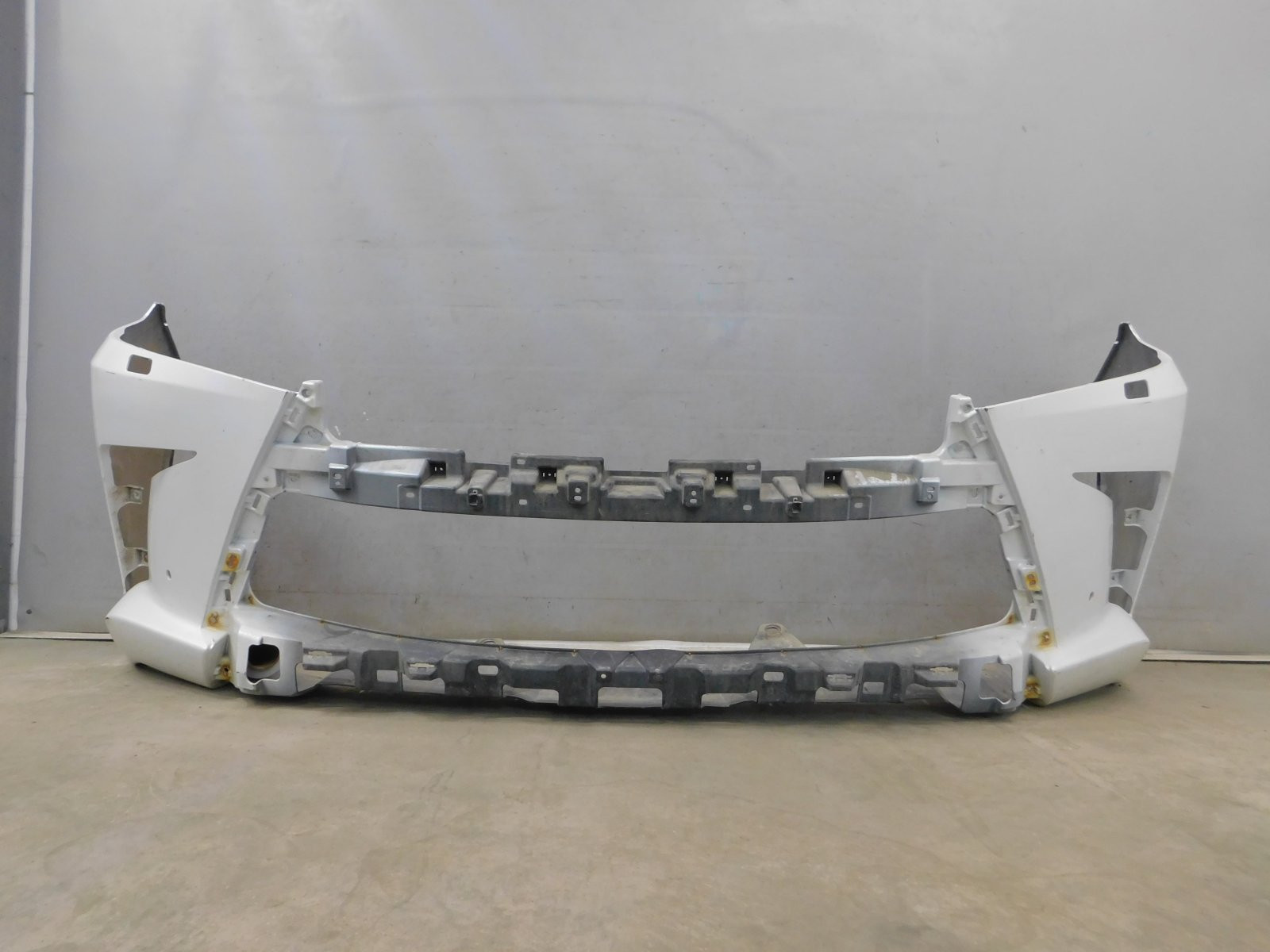 Бампер передний Lexus LX 570 (URJ200) 2007>