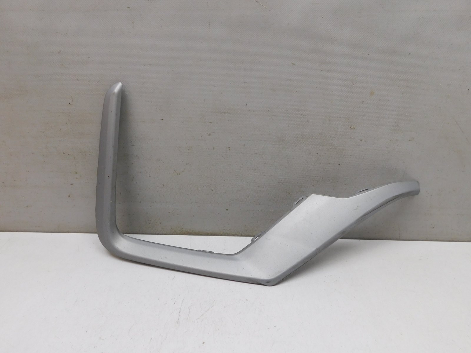 Накладка переднего бампера Honda CR-V 2017>