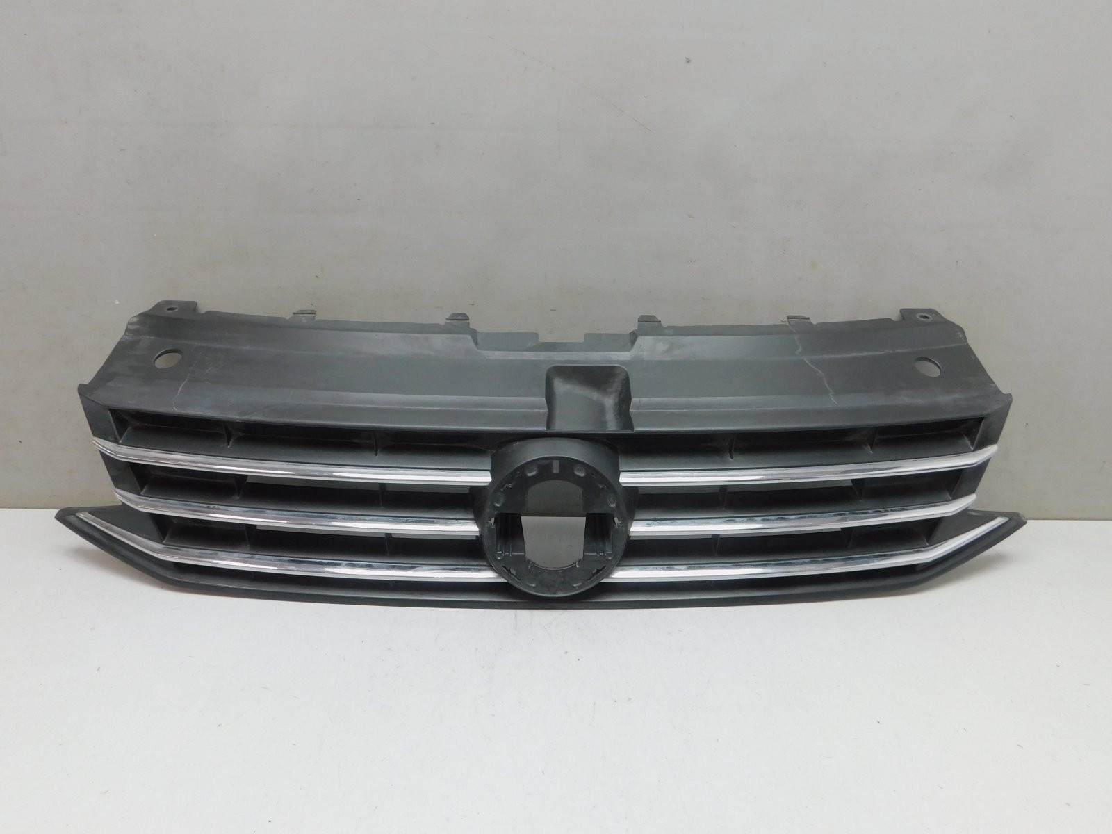 Решетка радиатора Volkswagen Polo Sedan 2011-2020