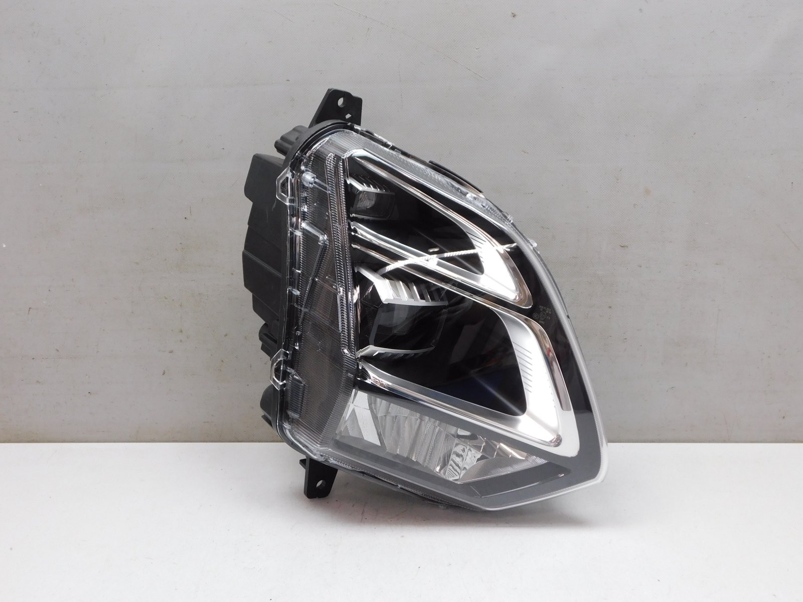 Фара правая Omoda C5 2022>