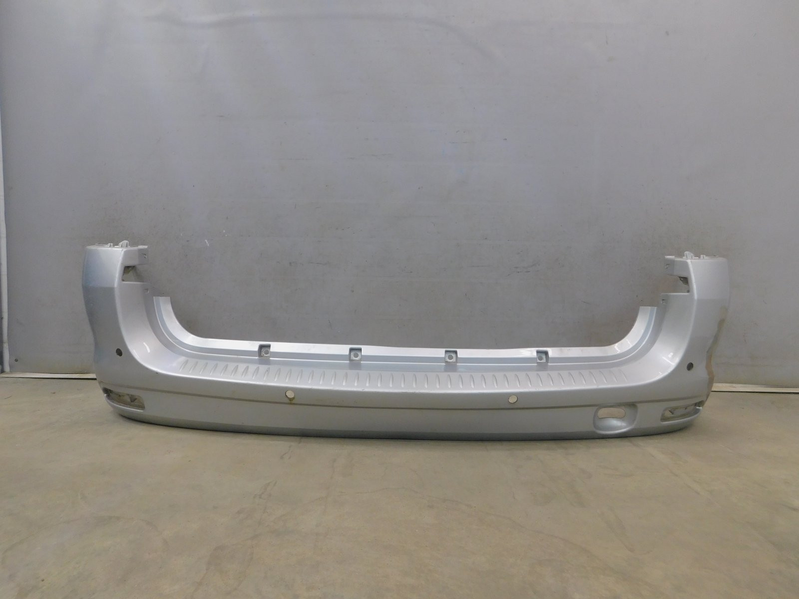 Бампер задний VAZ Lada Largus 2011>