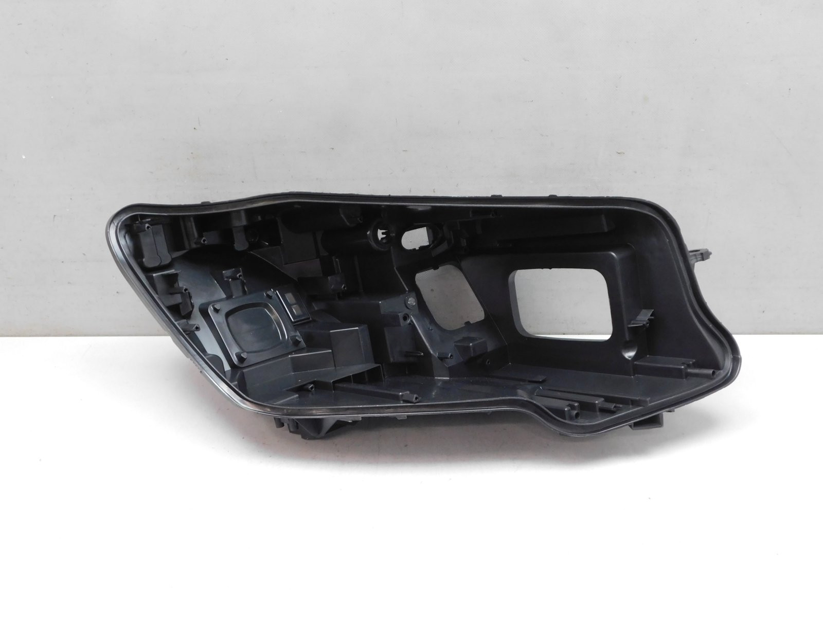 Корпус фары правой Mercedes-Benz S-Klasse W222 2013>