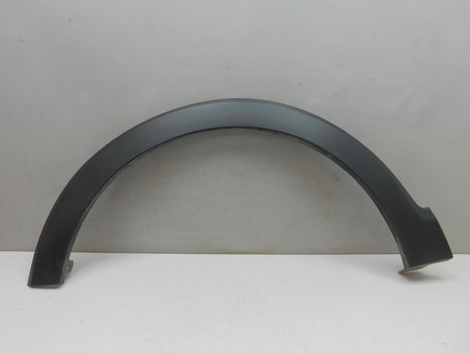 Накладка крыла переднего левого Renault Kaptur 2016>