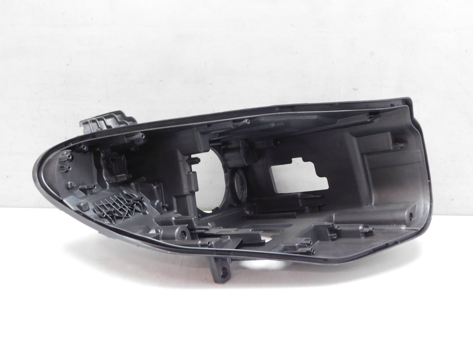 Корпус фары правой Mercedes-Benz CLS-klasse C257 2018>