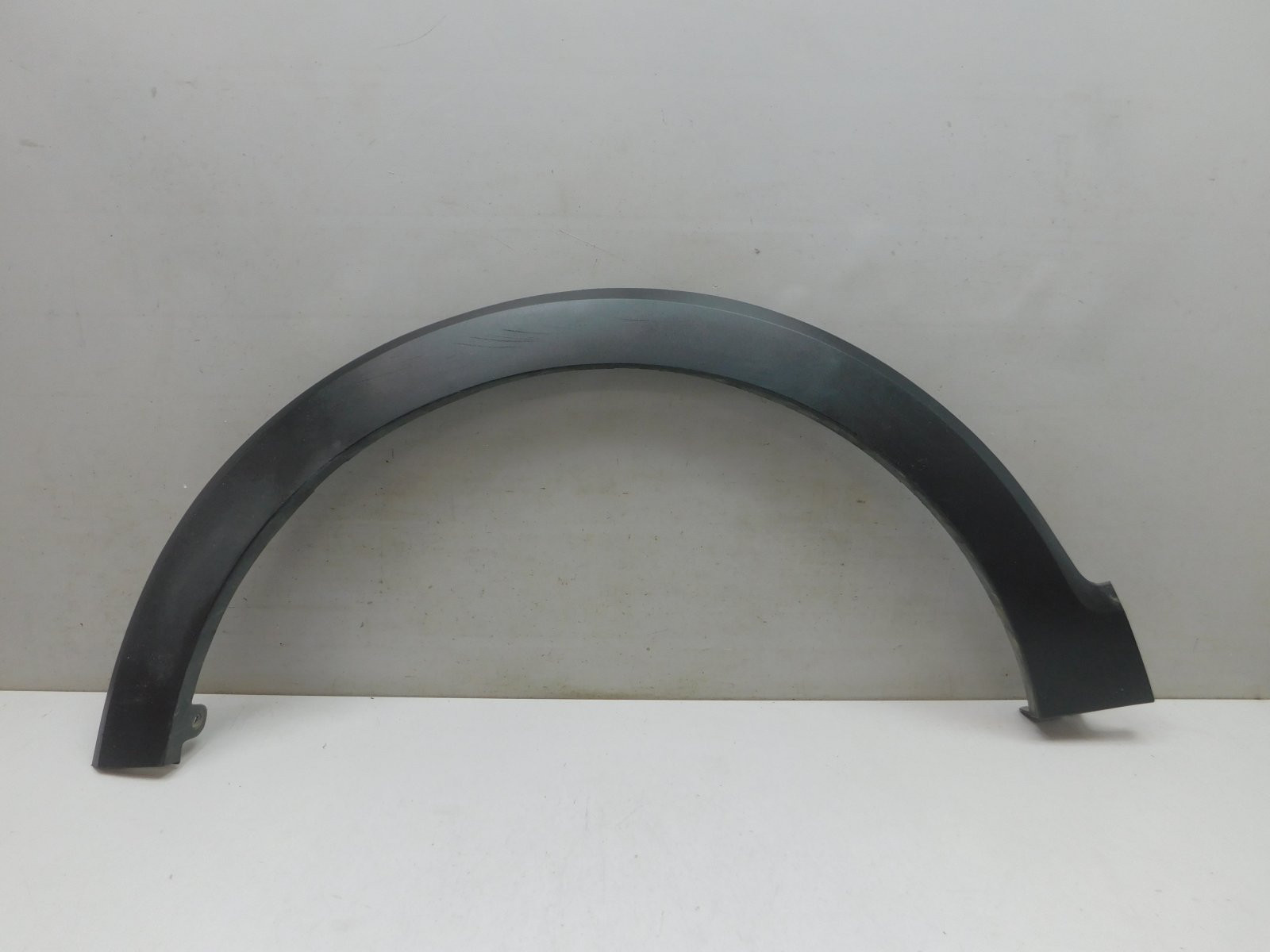 Накладка крыла переднего левого Renault Kaptur 2016>