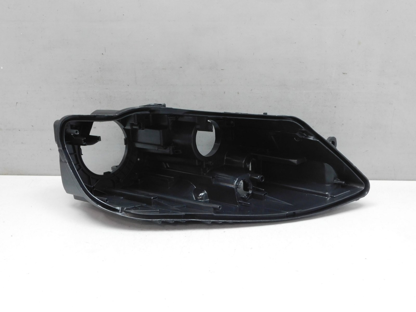 Корпус фары правой Volkswagen Jetta 2011>