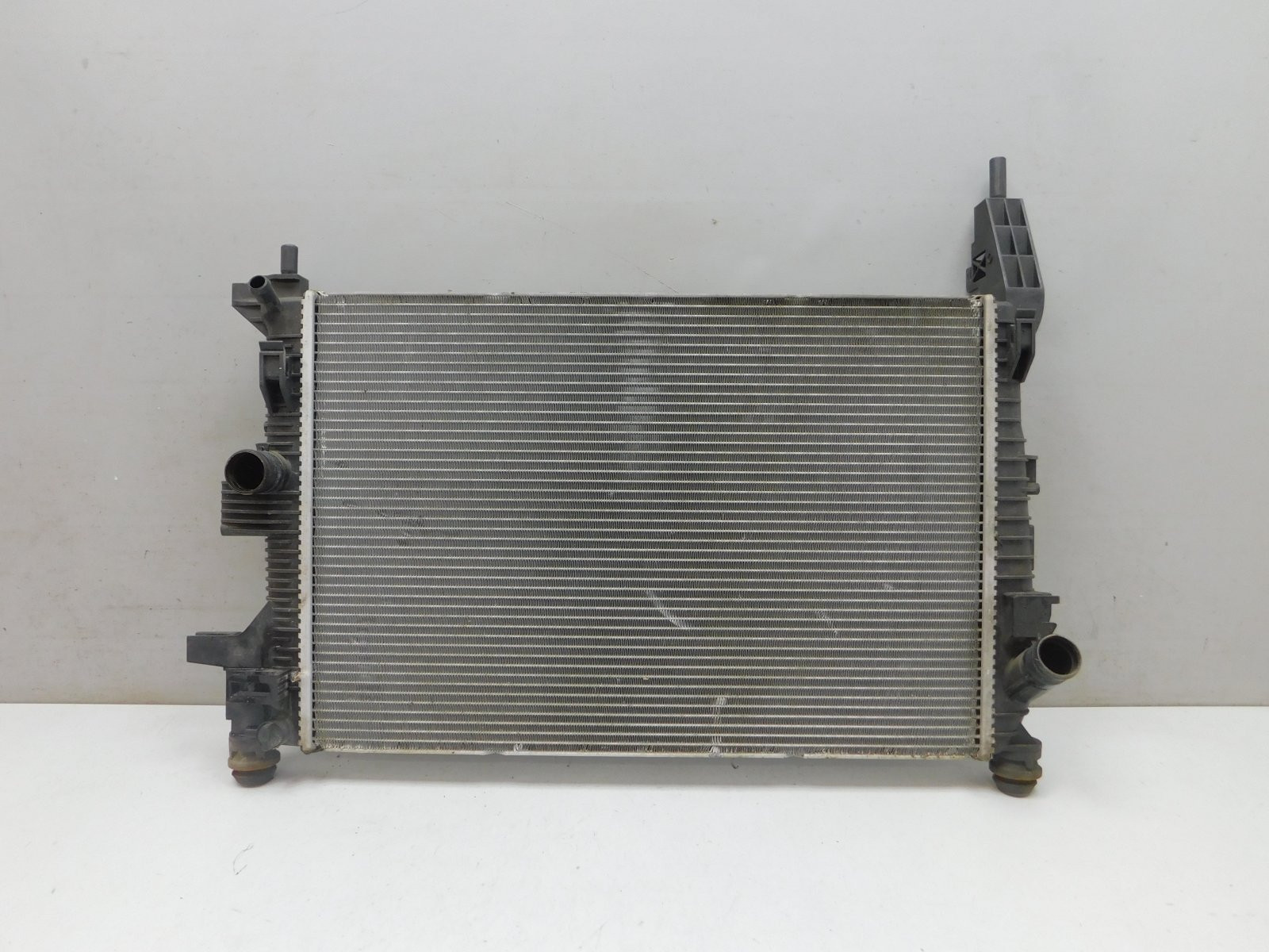 Радиатор охлаждения Ford Focus III 2011>