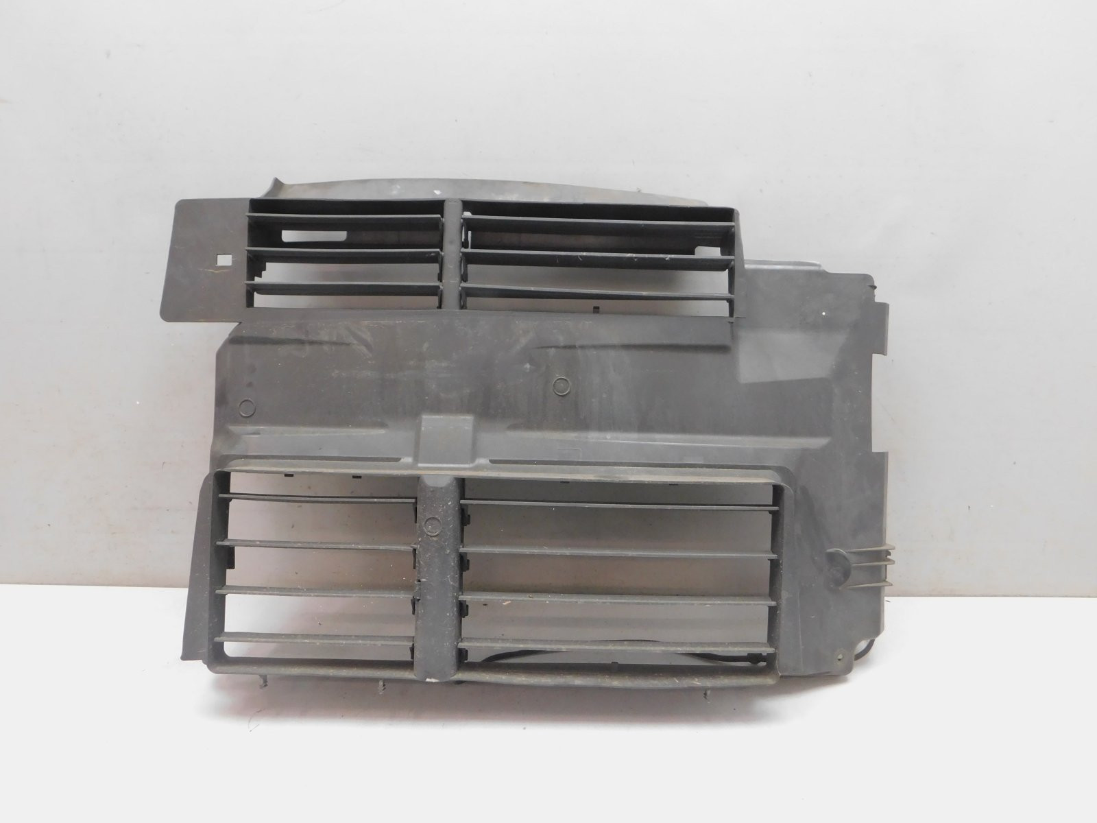 Воздуховод радиатора Ford Focus III 2011>