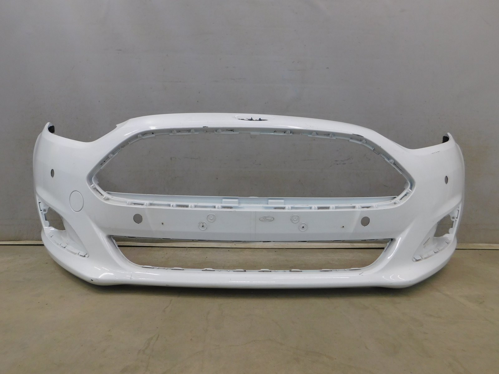Бампер передний Ford Fiesta VI 2008-2017