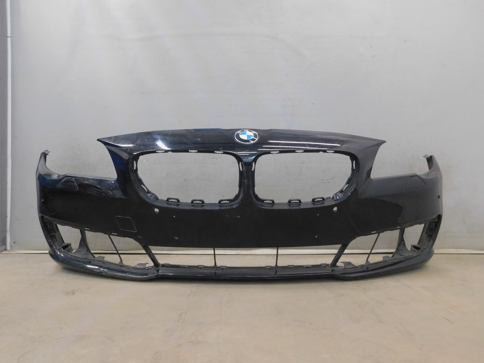 Бампер передний BMW 5-серия F10/F11 2009>