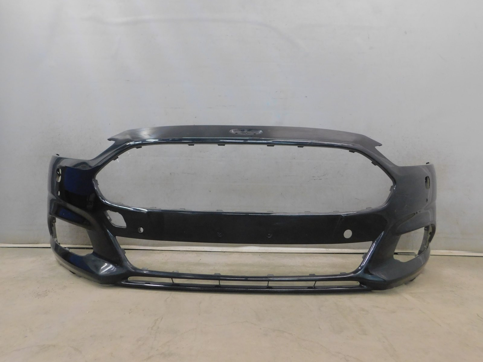 Бампер передний Ford Mondeo V 2015>