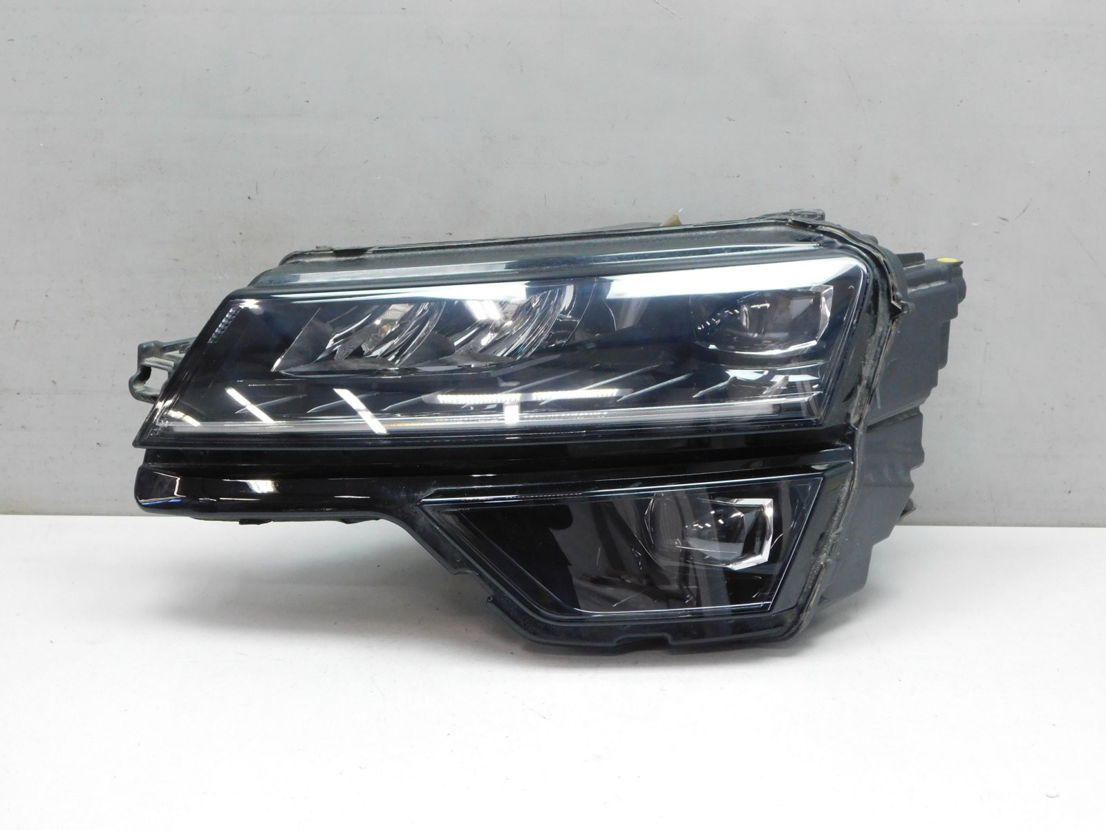 Фара левая Skoda Karoq 2017>