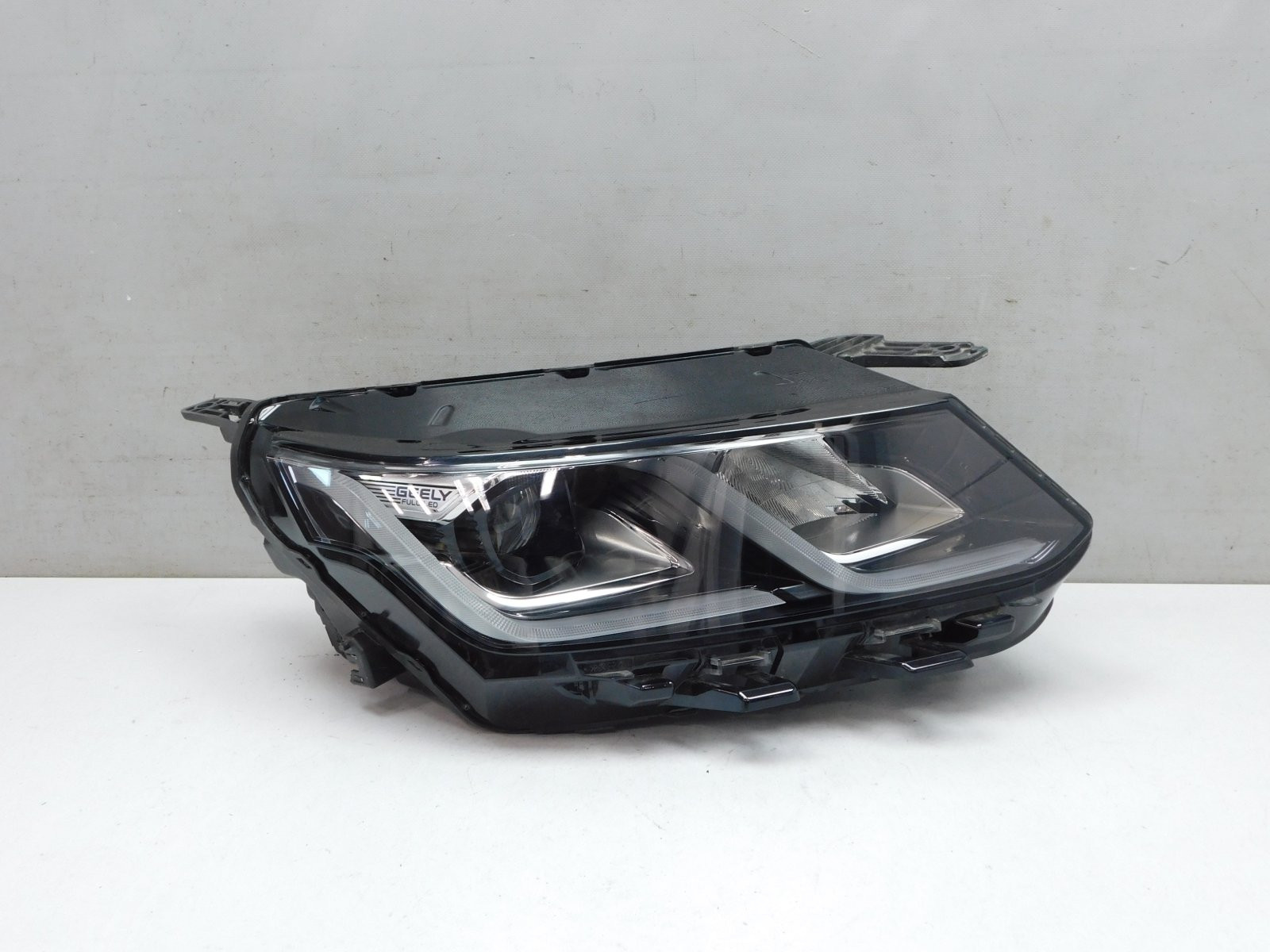Фара правая Geely Coolray I 2020>