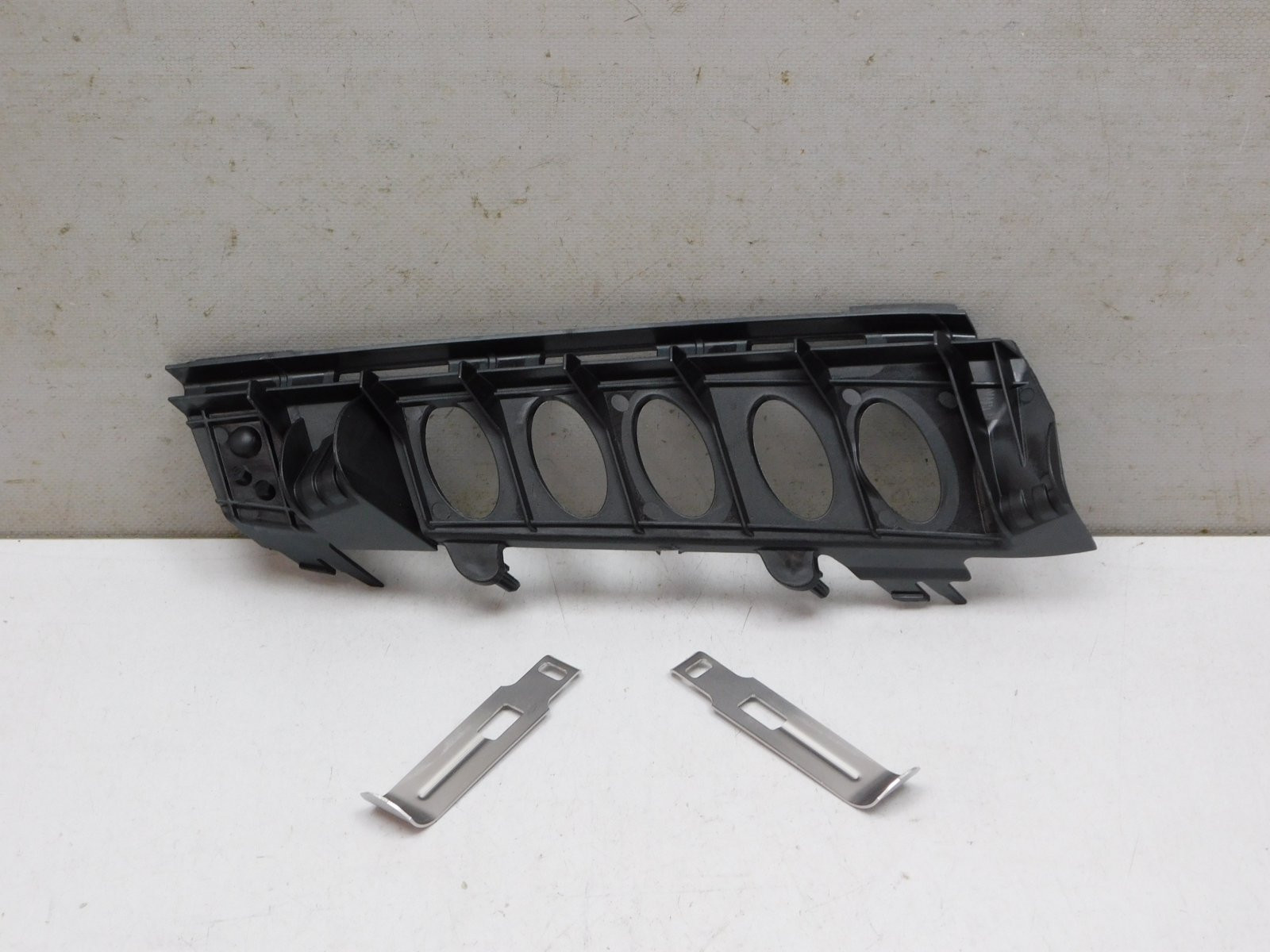 Крепеж фары BMW 4-серия G22 2020>