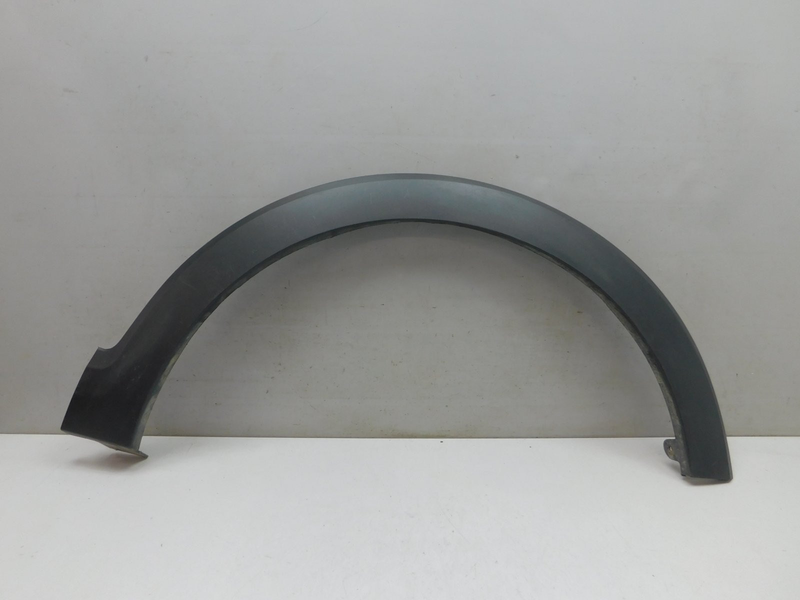 Накладка крыла переднего правого Renault Kaptur 2016>