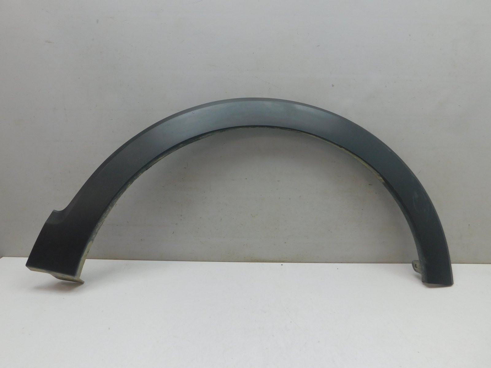 Накладка крыла переднего правого Renault Kaptur 2016>