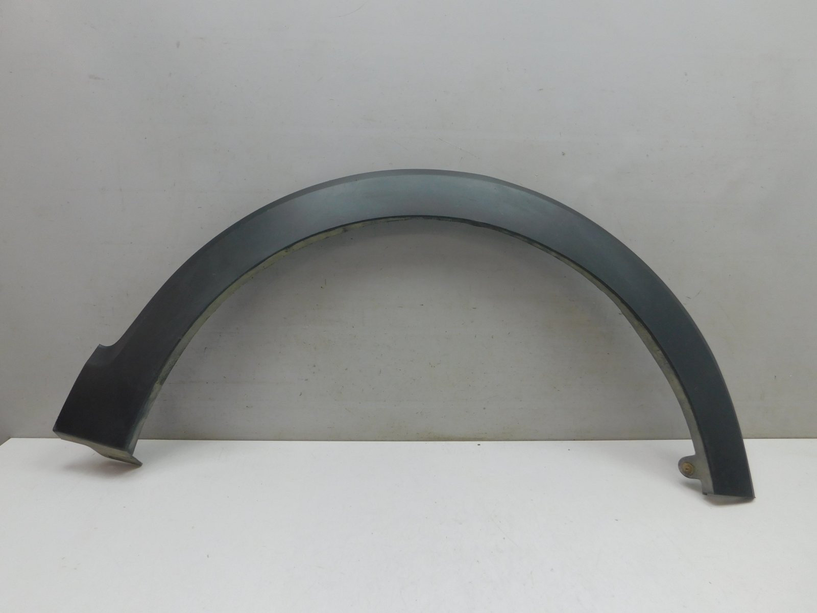 Накладка крыла переднего правого Renault Kaptur 2016>