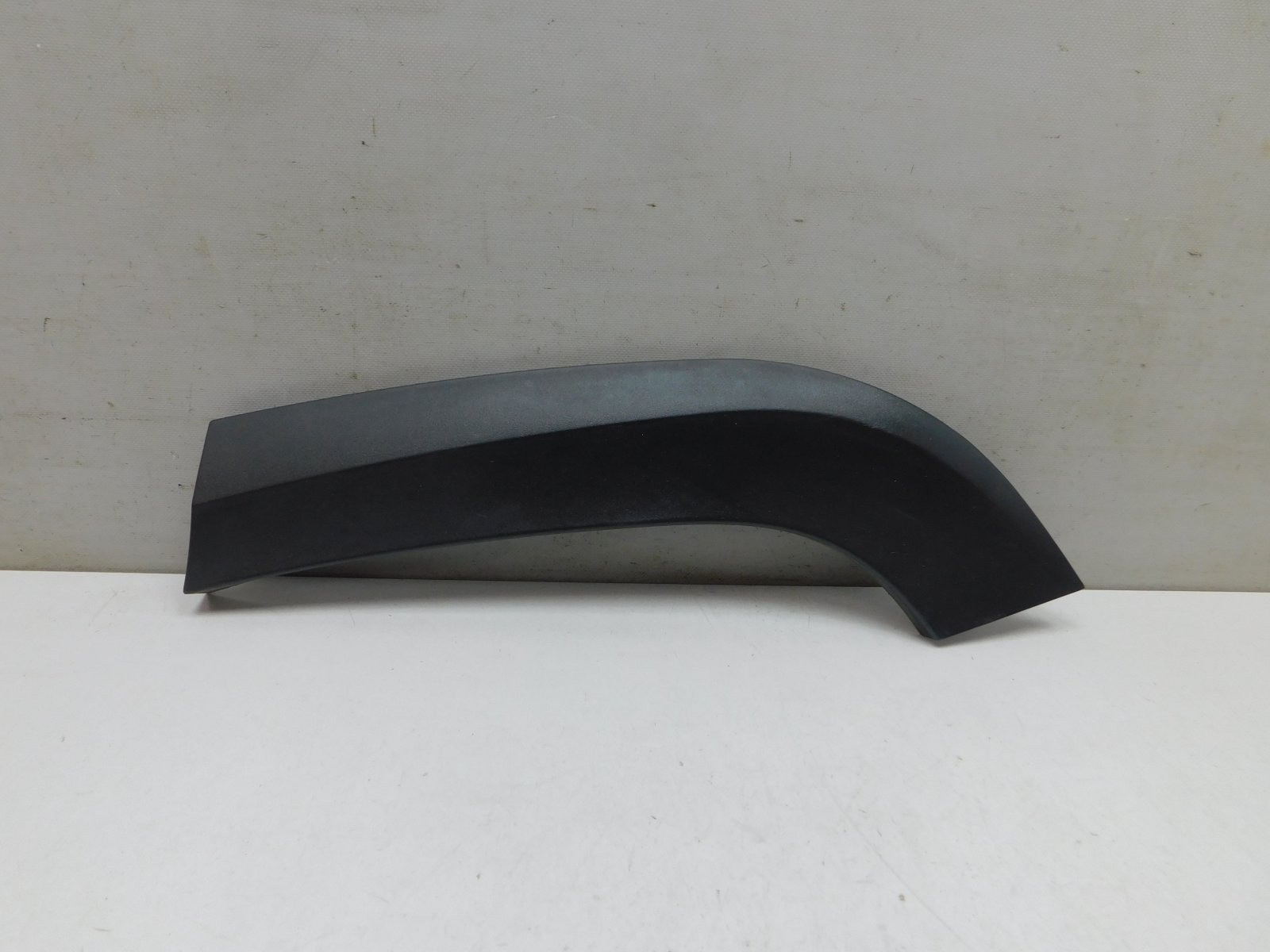 Накладка крыла заднего  левого Москвич 3