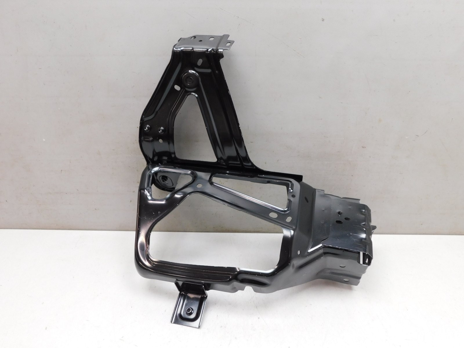 Кронштейн фары Zeekr 001 2021>