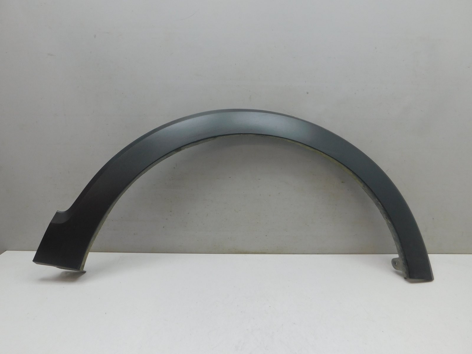 Накладка крыла переднего правого Renault Kaptur 2016>