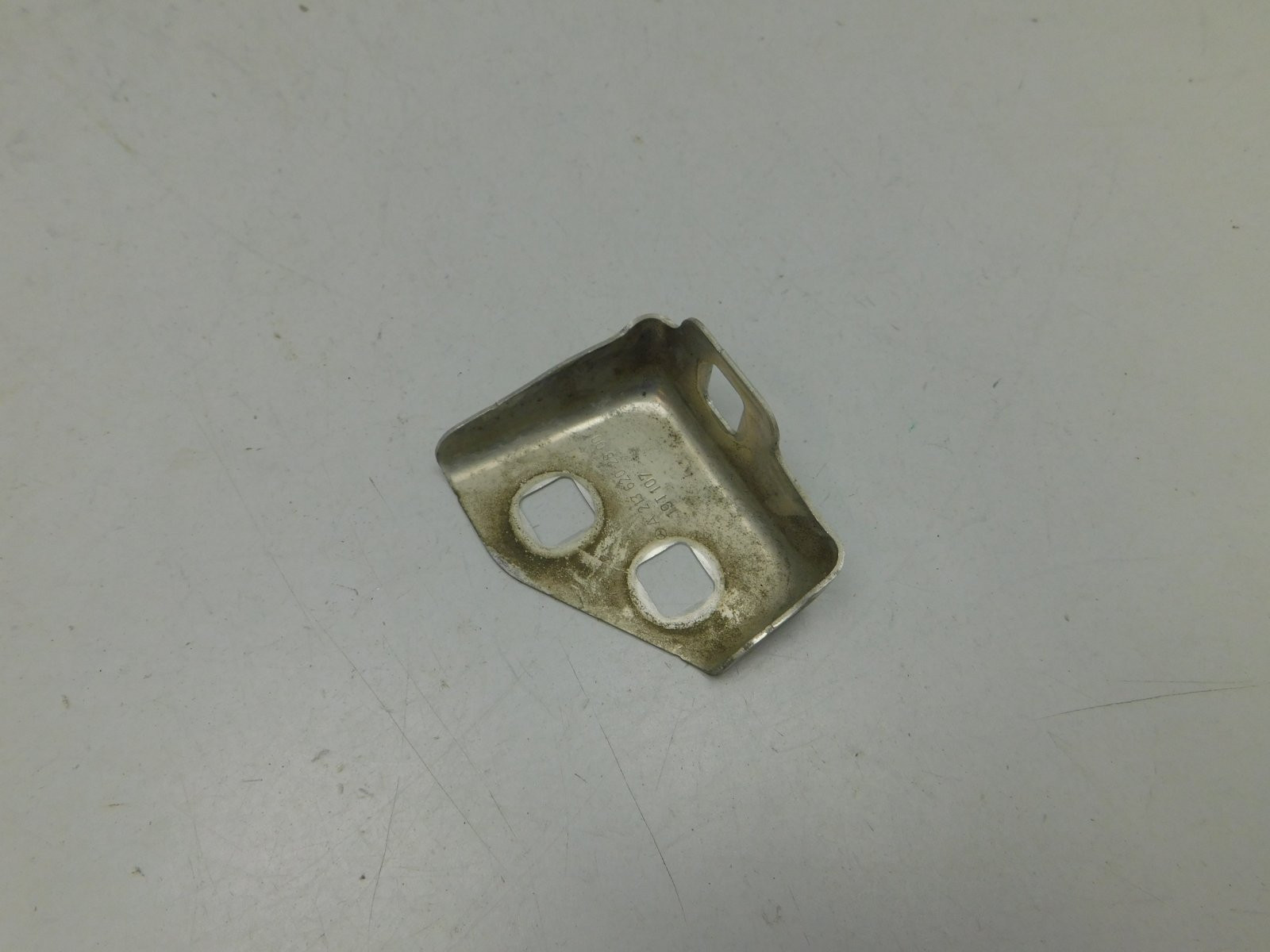 Кронштейн фары Mercedes-Benz GLC-Class X253 2015>