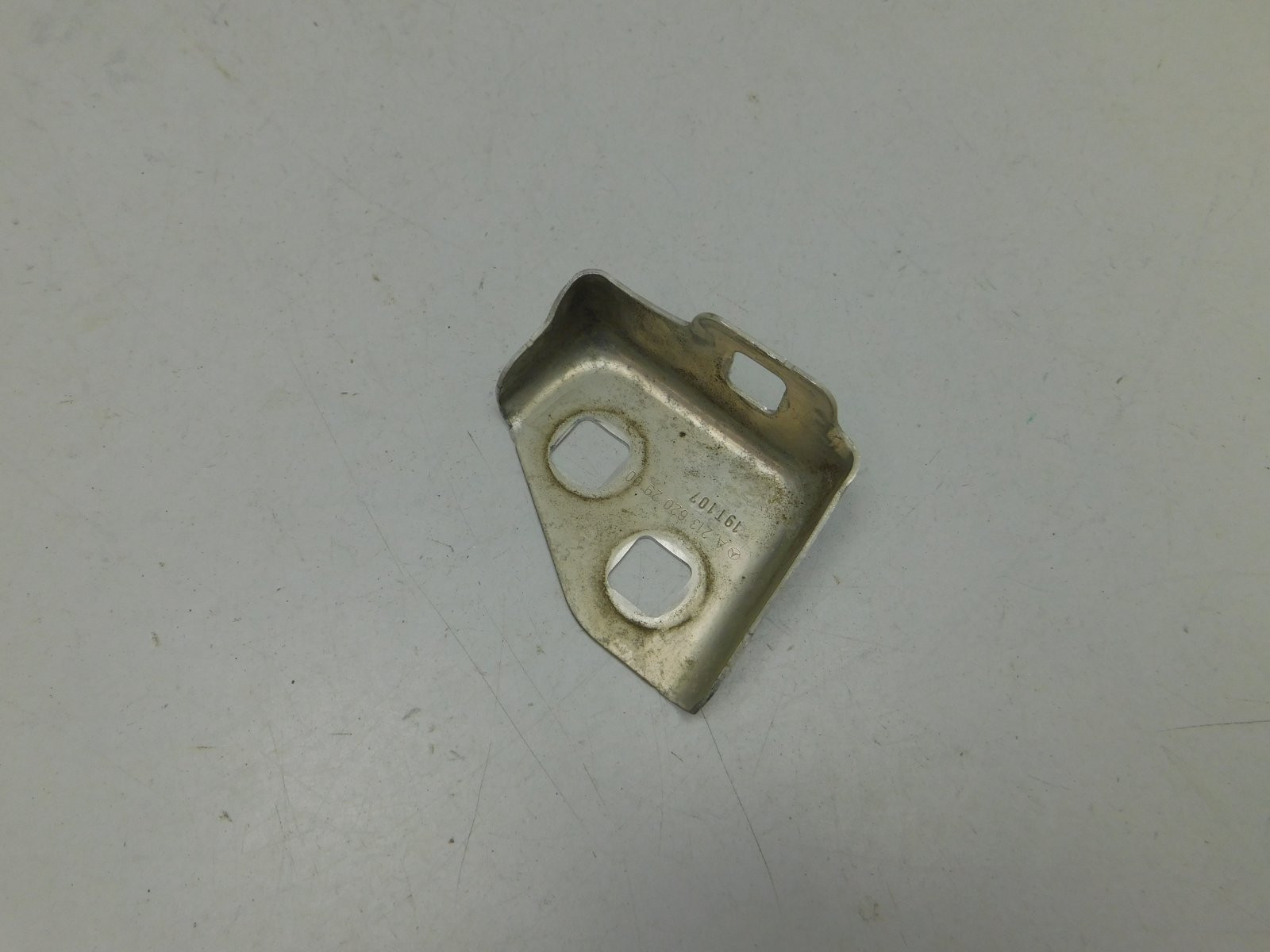 Кронштейн фары Mercedes-Benz GLC-Class X253 2015>