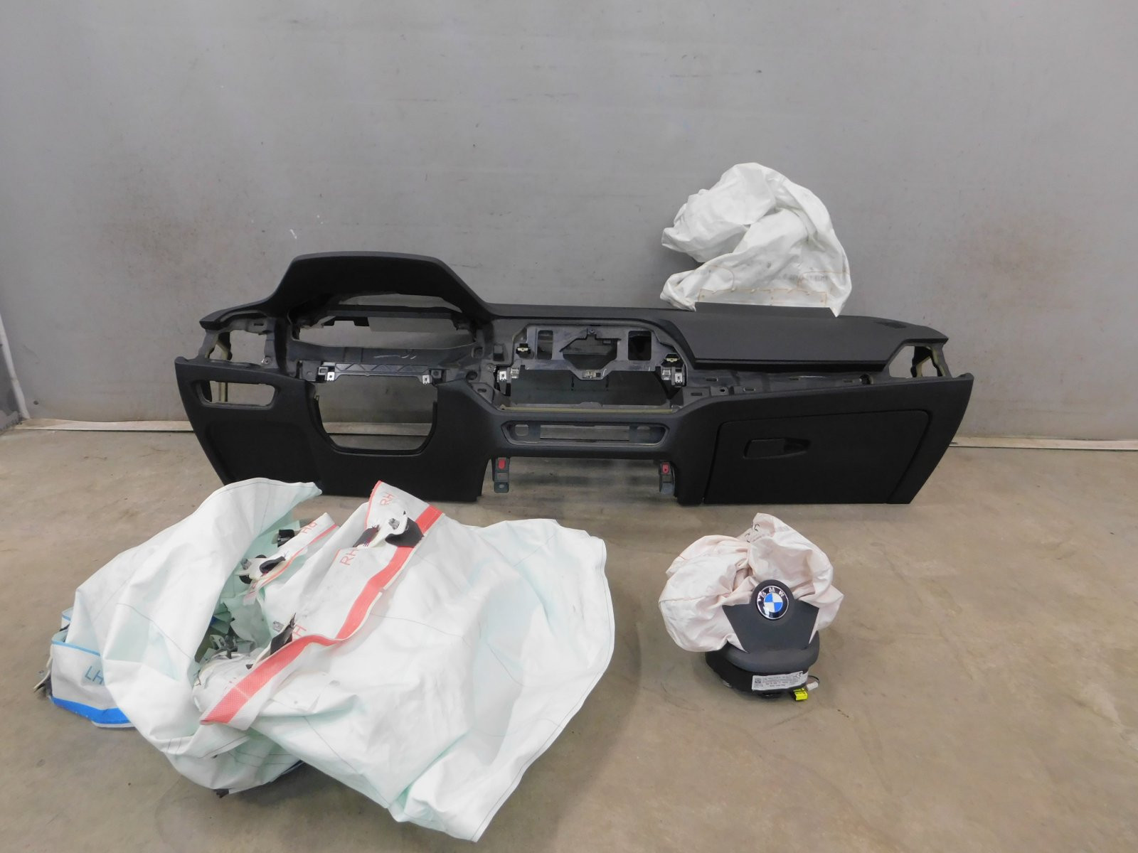 Торпедо BMW 3-серия G20 2018>