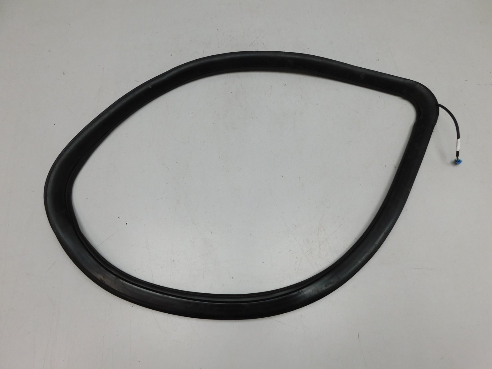 Уплотнитель Mercedes-Benz GL/GLS-klasse X166 2012>